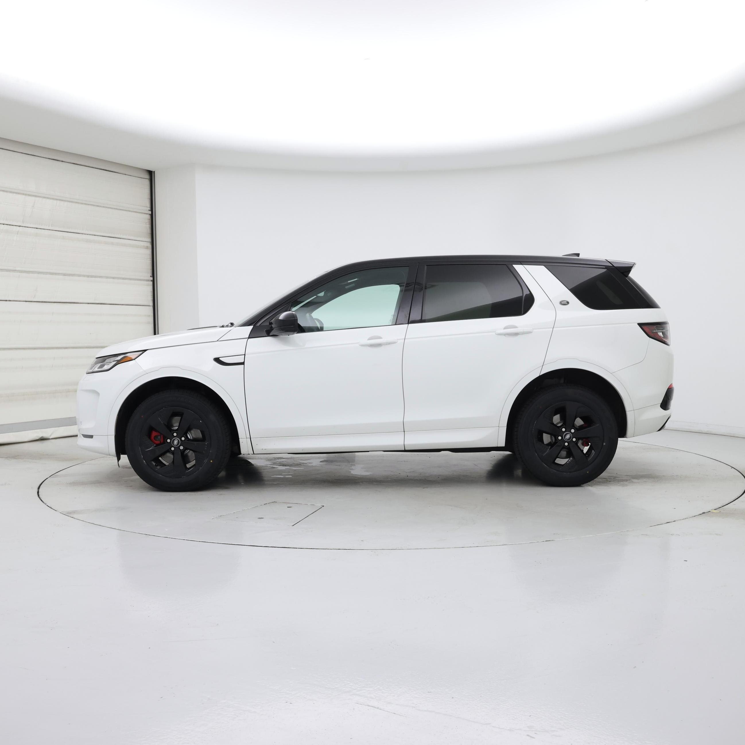 Thumbnail: 2023 Land Rover Discovery Sport - 3