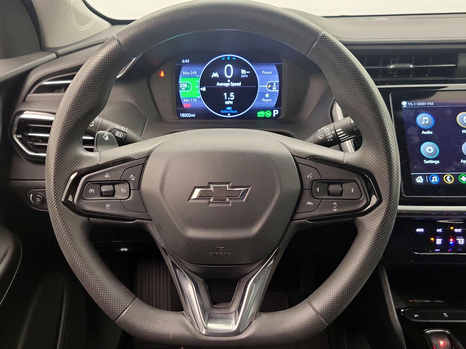 Thumbnail: 2023 Chevrolet Bolt EUV - 10