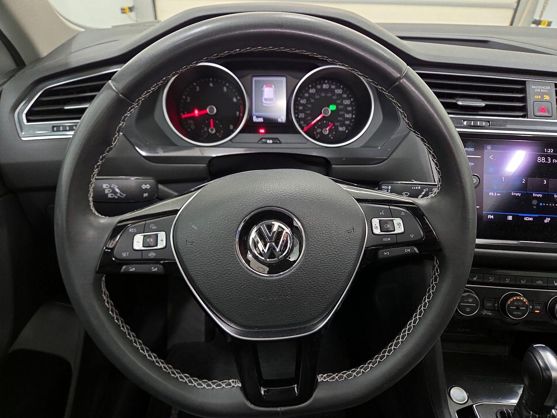 Thumbnail: 2021 Volkswagen Tiguan - 10