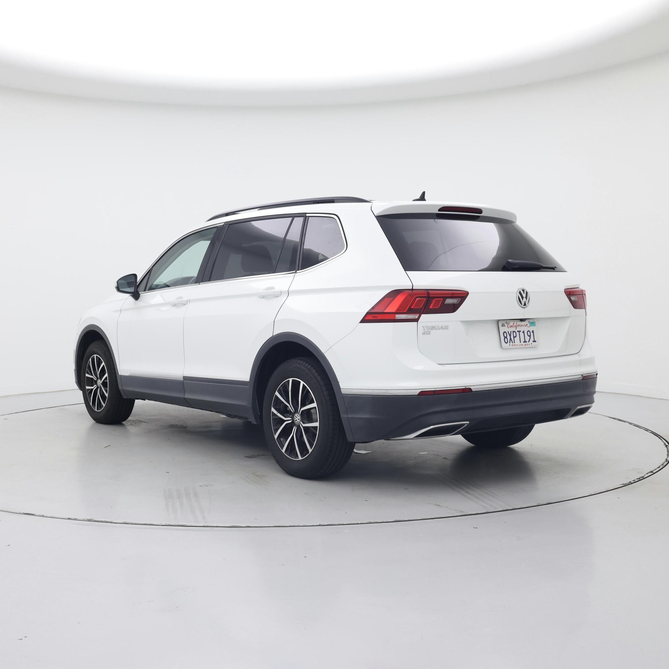 Thumbnail: 2021 Volkswagen Tiguan - 2