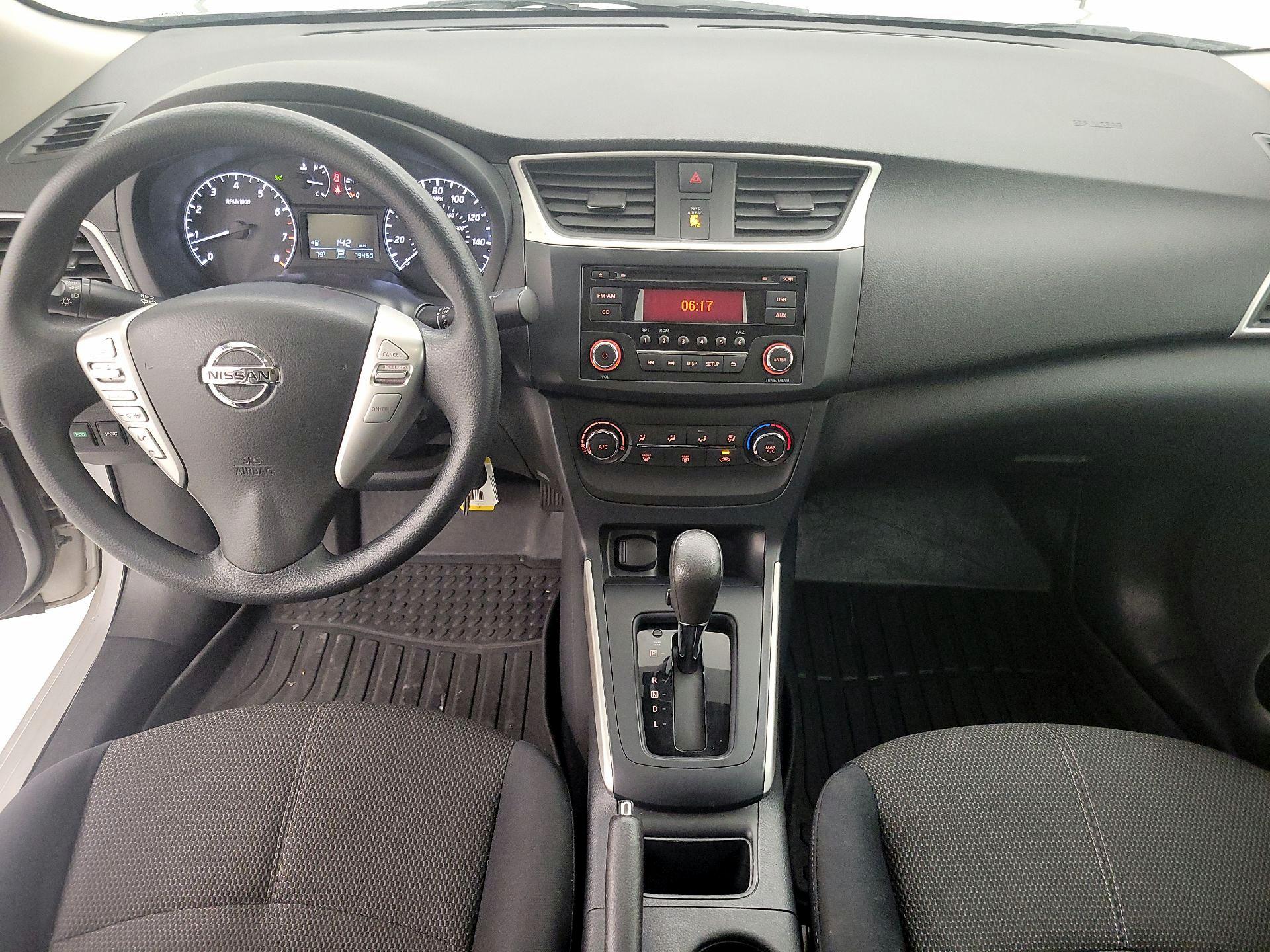 Thumbnail: 2017 Nissan Sentra - 9
