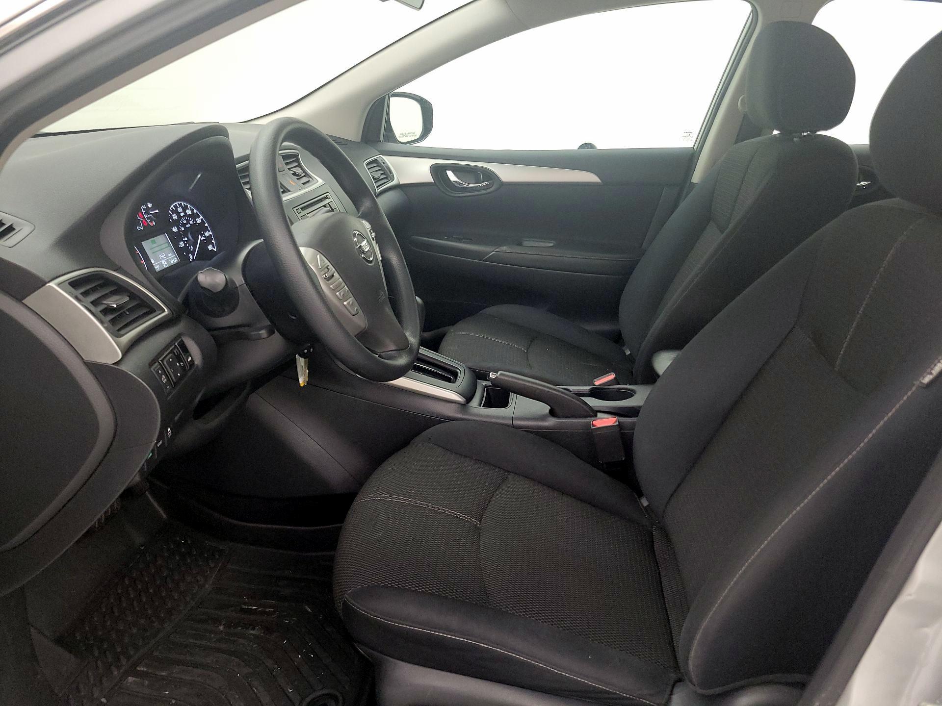 Thumbnail: 2017 Nissan Sentra - 11