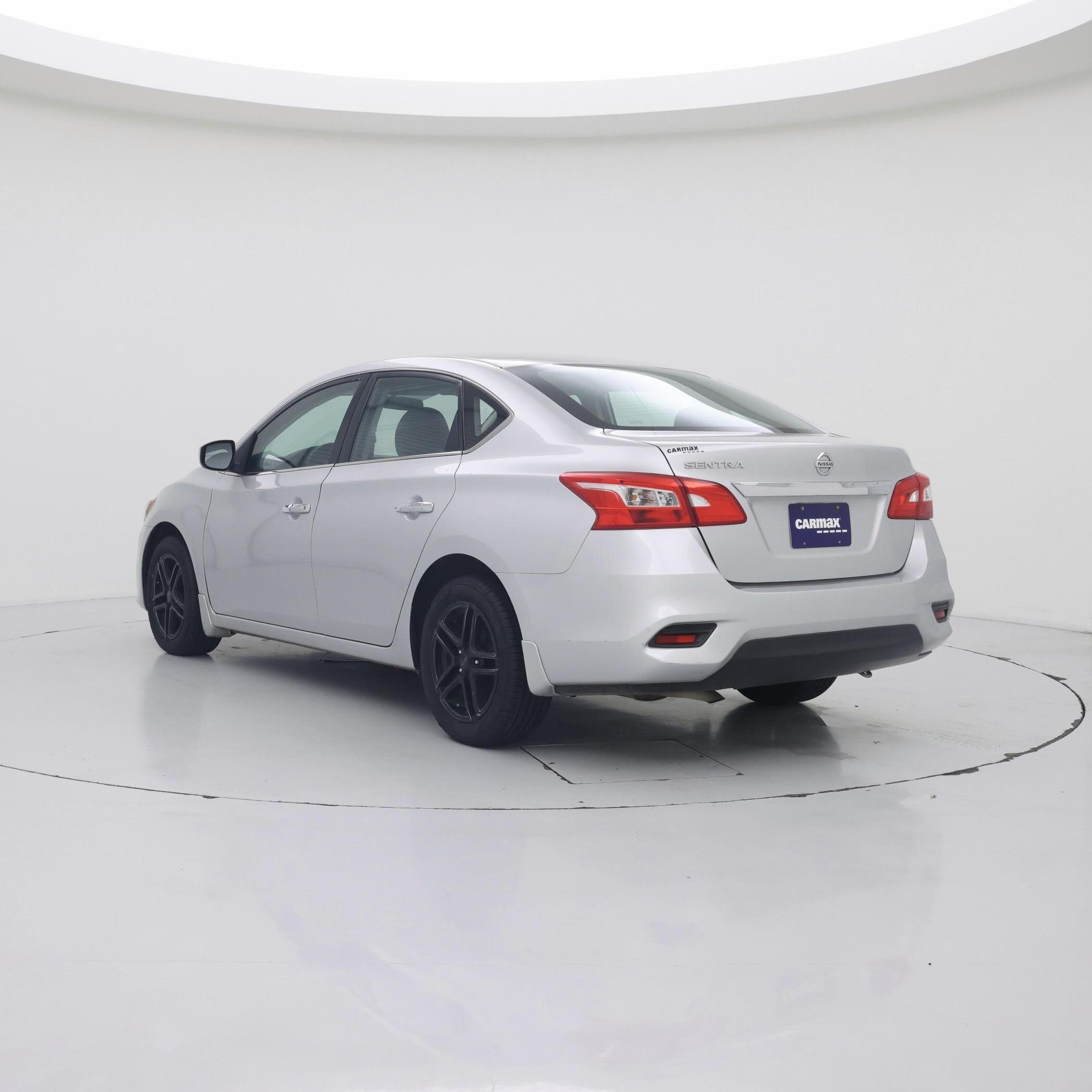 Thumbnail: 2017 Nissan Sentra - 2
