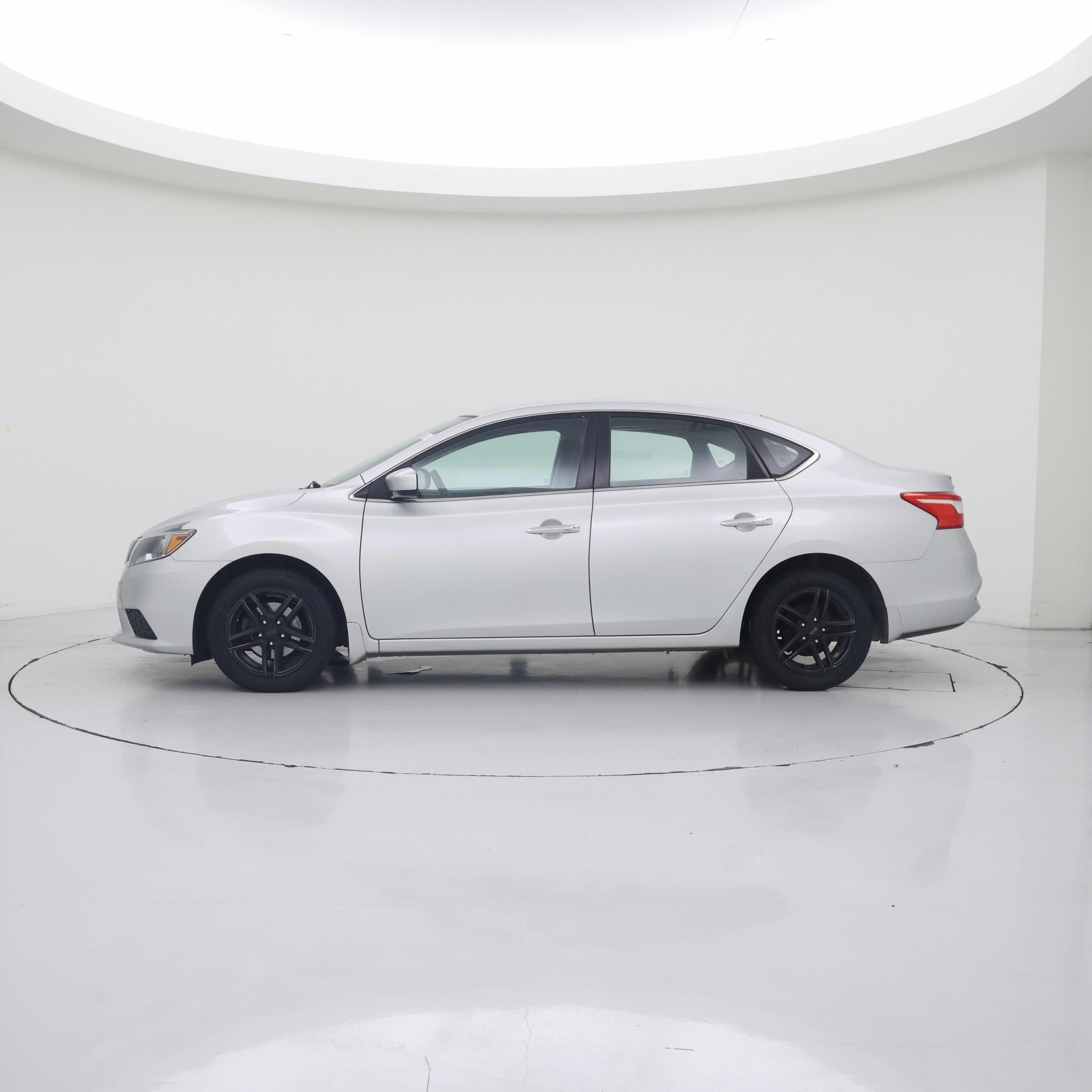 Thumbnail: 2017 Nissan Sentra - 3