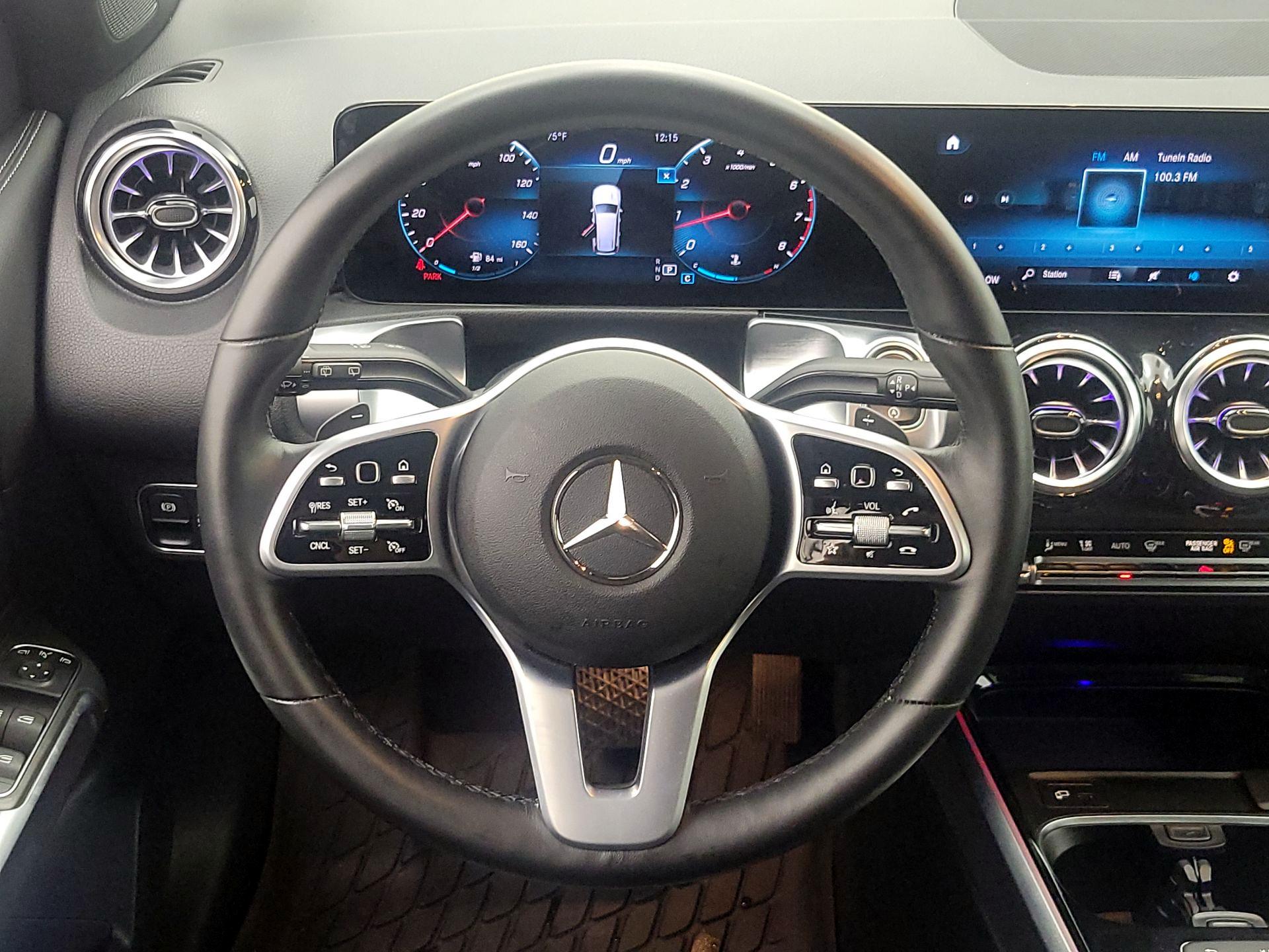Thumbnail: 2022 Mercedes-Benz GLB - 10