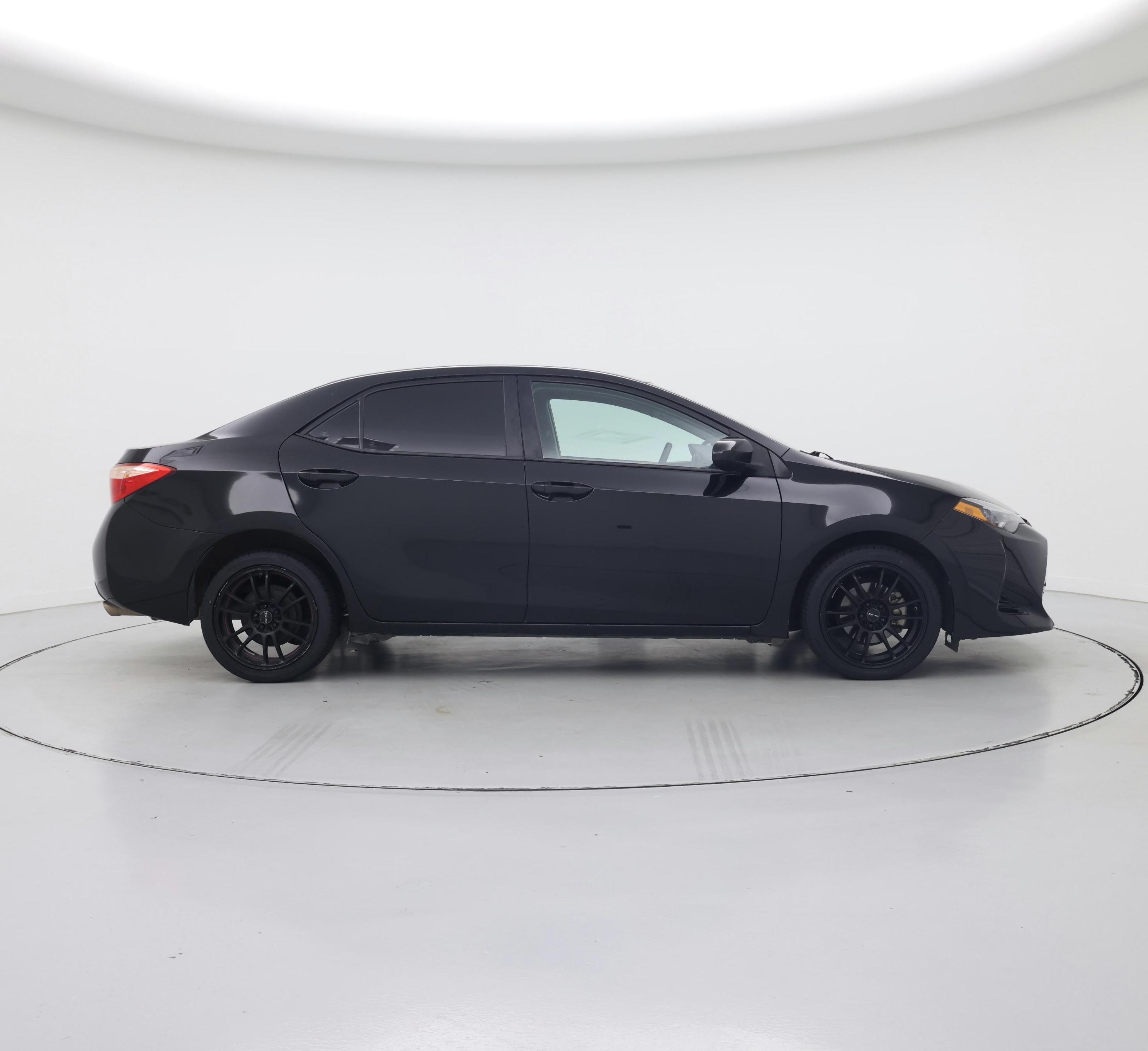 Thumbnail: 2018 Toyota Corolla - 7