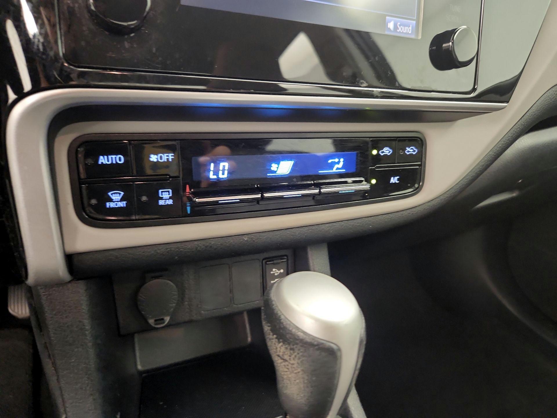 Thumbnail: 2019 Toyota Corolla - 16