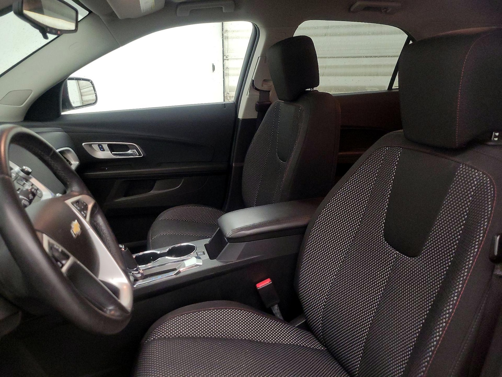 2017 Chevrolet Equinox LT - Photo 12