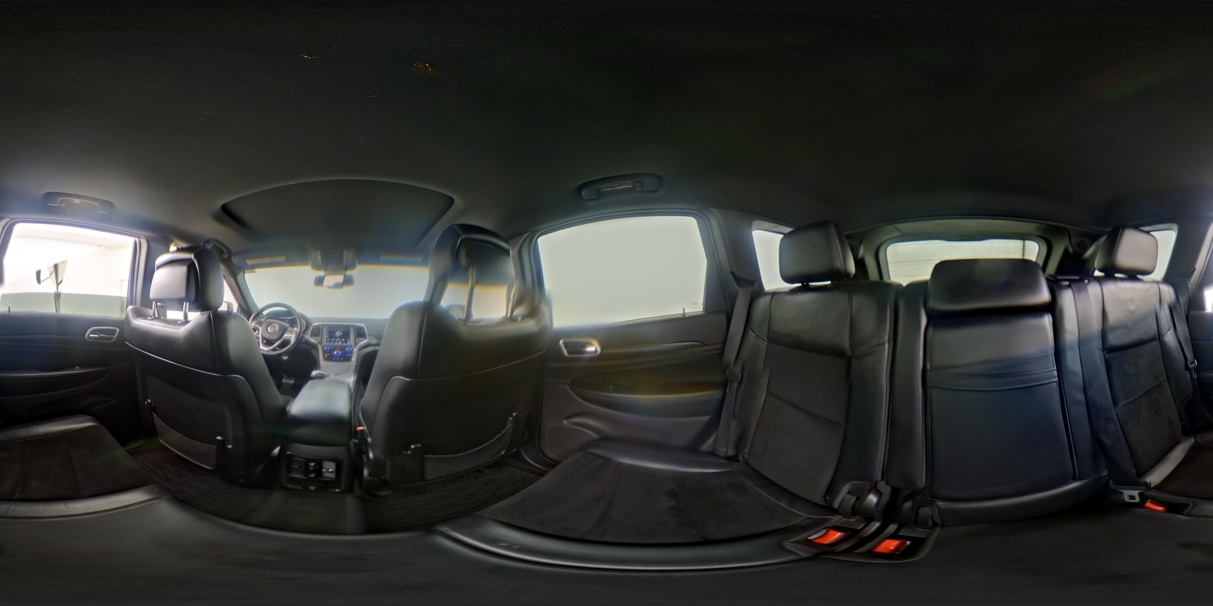 2015 Jeep Grand Cherokee Altitude - Photo 23