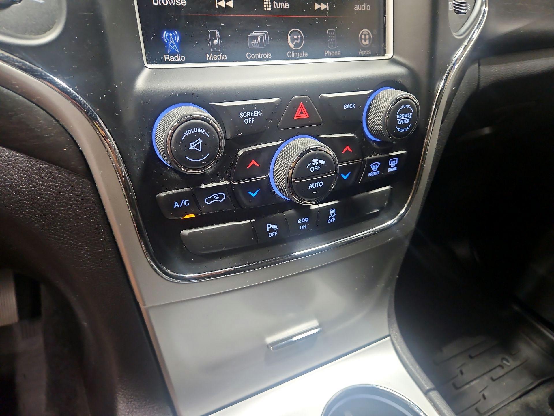Thumbnail: 2015 Jeep Grand Cherokee - 15