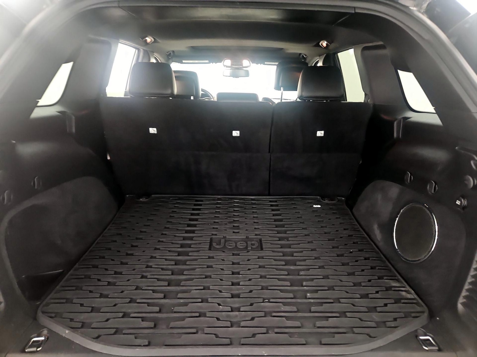 2015 Jeep Grand Cherokee Altitude - Photo 19