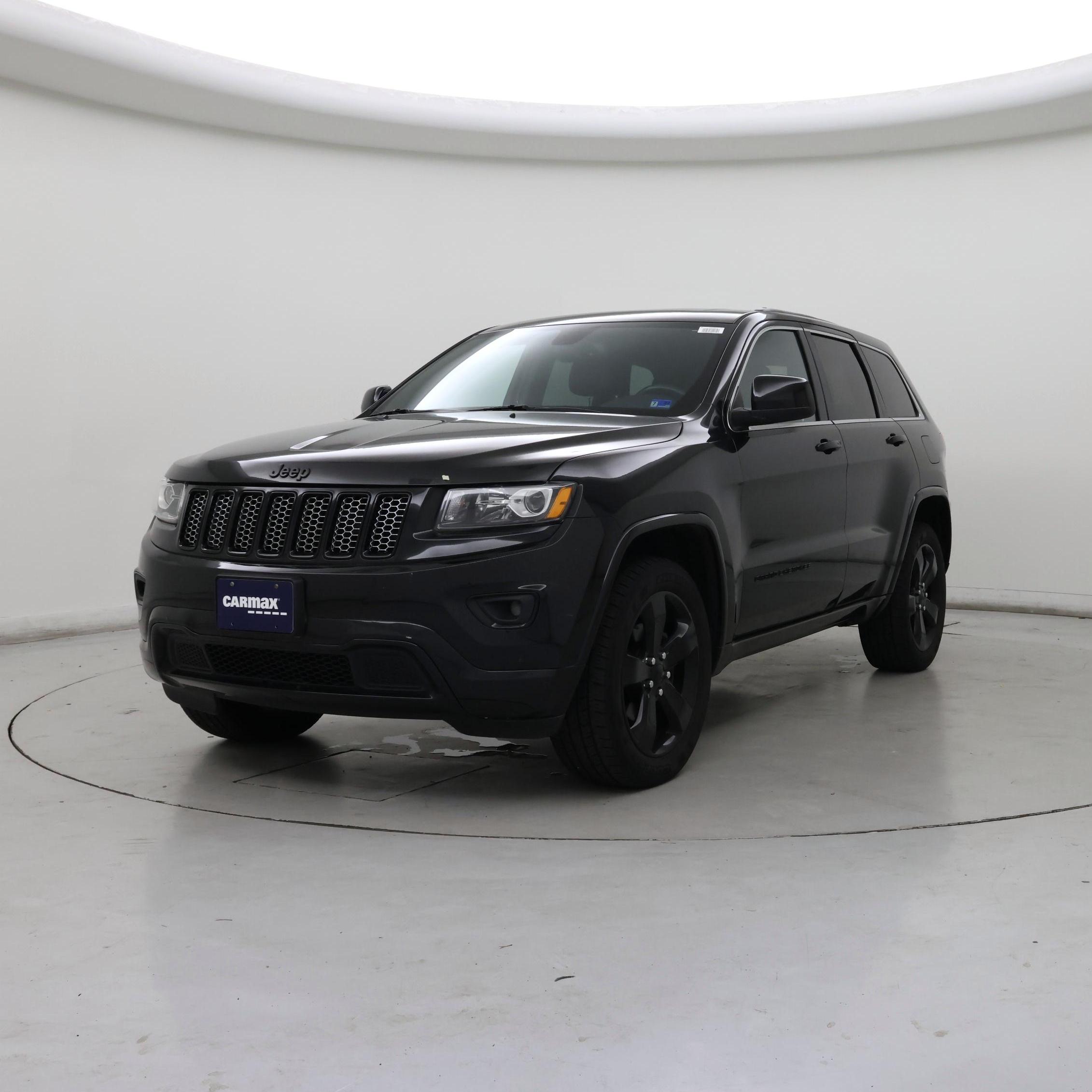 Thumbnail: 2015 Jeep Grand Cherokee - 4