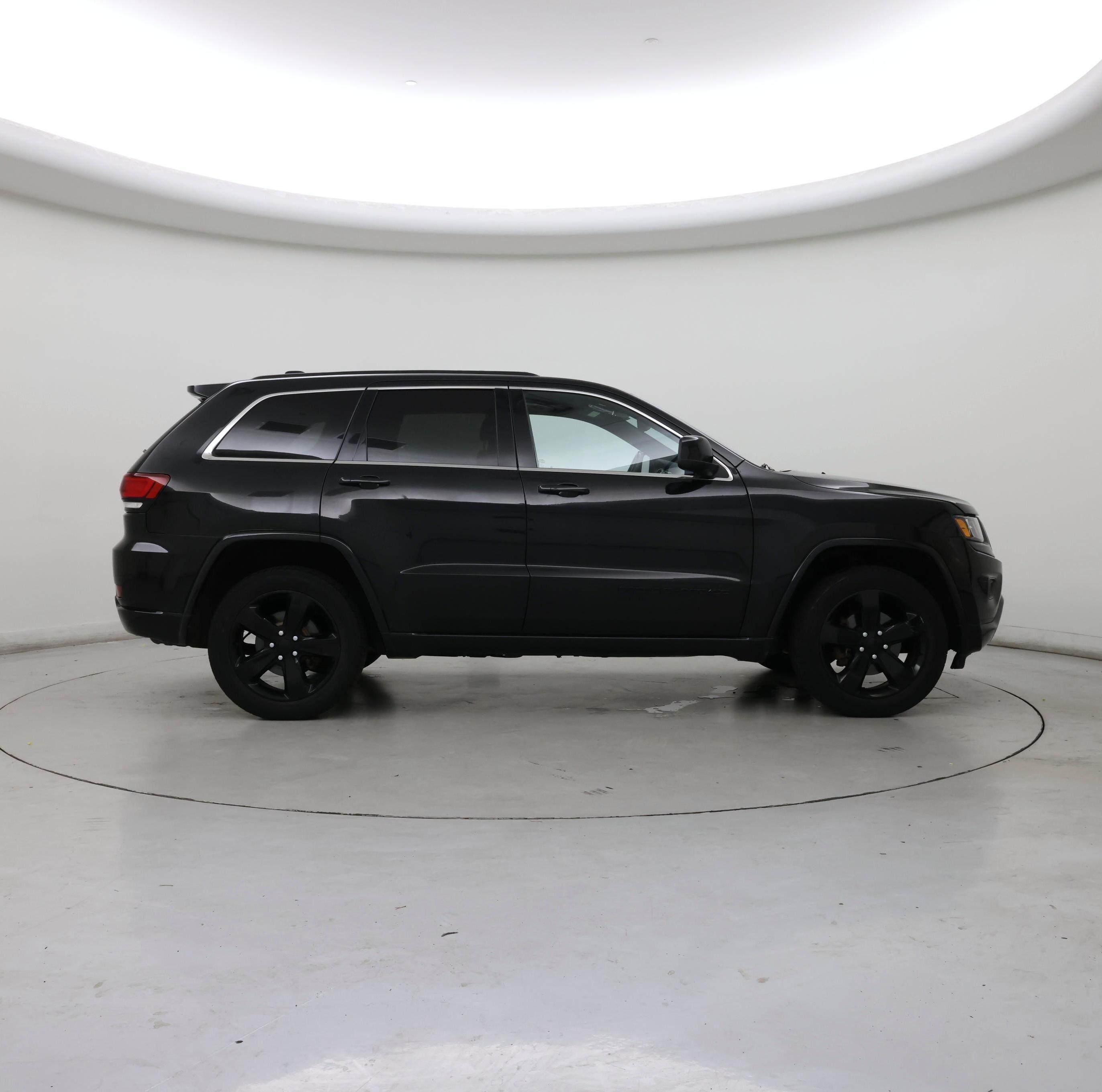Thumbnail: 2015 Jeep Grand Cherokee - 7