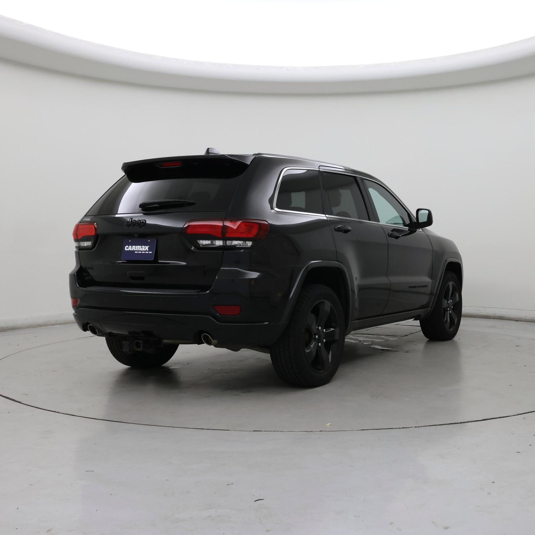 Thumbnail: 2015 Jeep Grand Cherokee - 8
