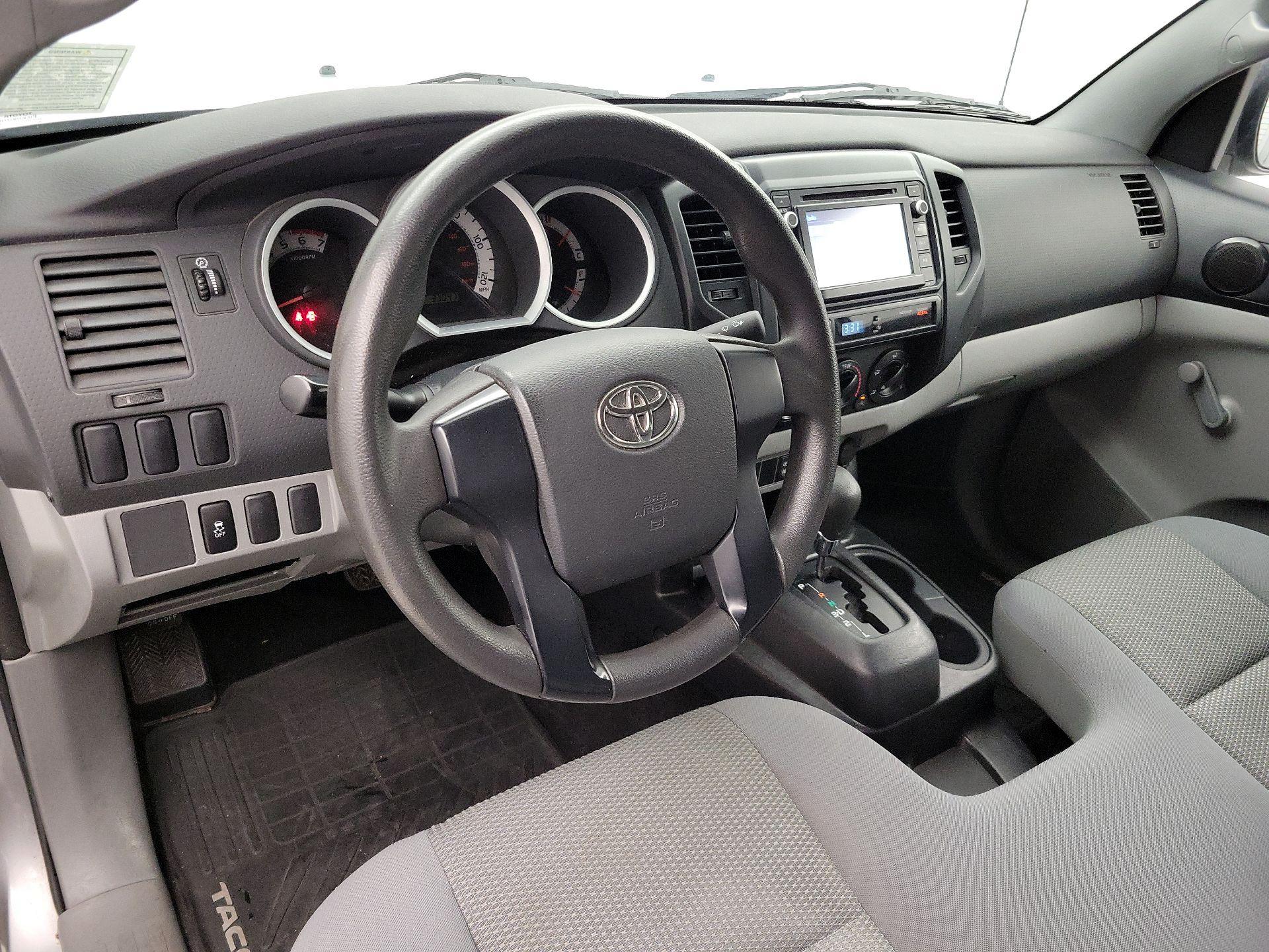 Thumbnail: 2014 Toyota Tacoma - 9