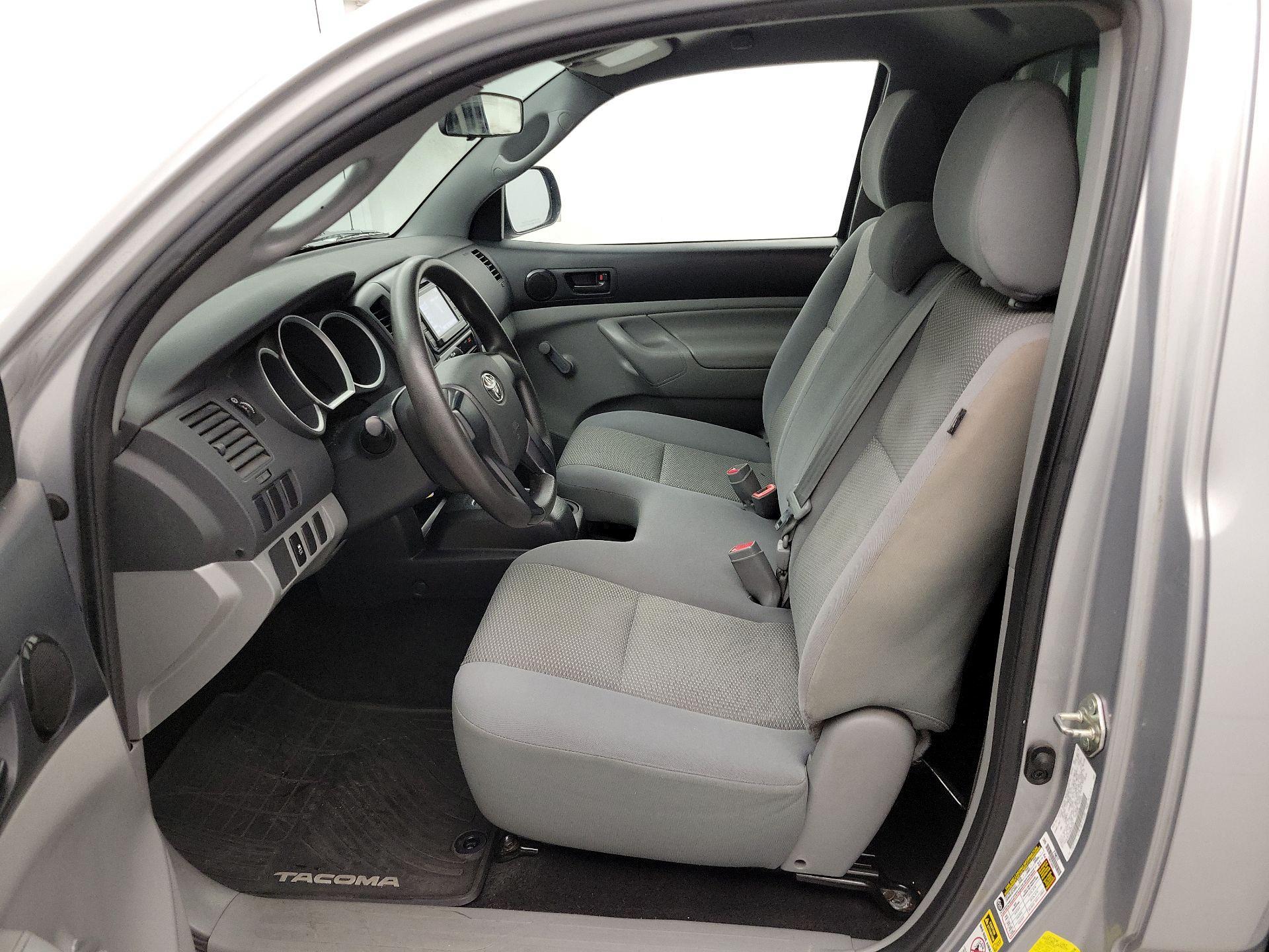Thumbnail: 2014 Toyota Tacoma - 11
