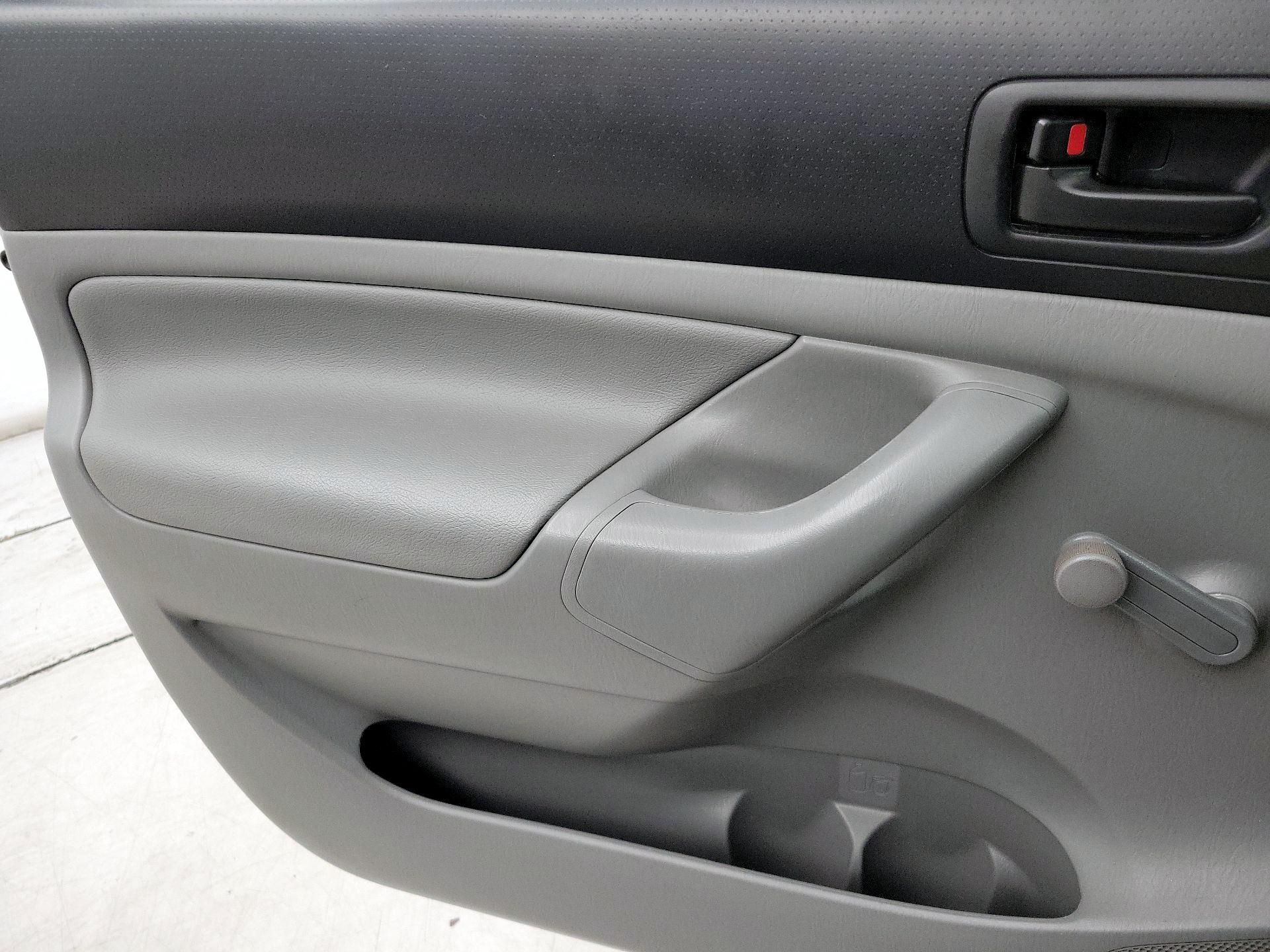 Thumbnail: 2014 Toyota Tacoma - 12