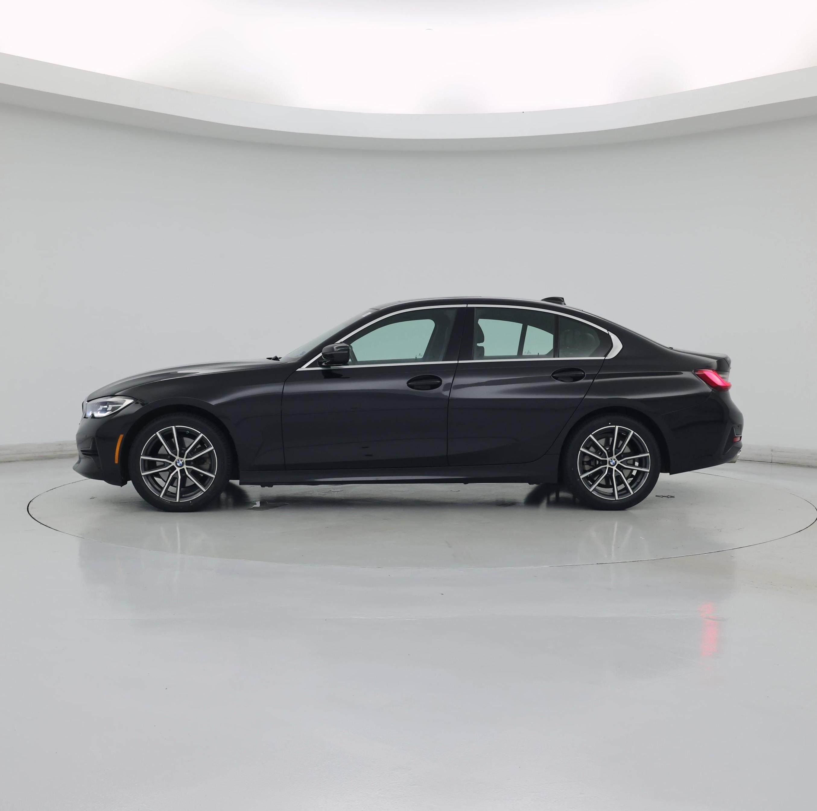 Thumbnail: 2020 BMW 3 Series - 3