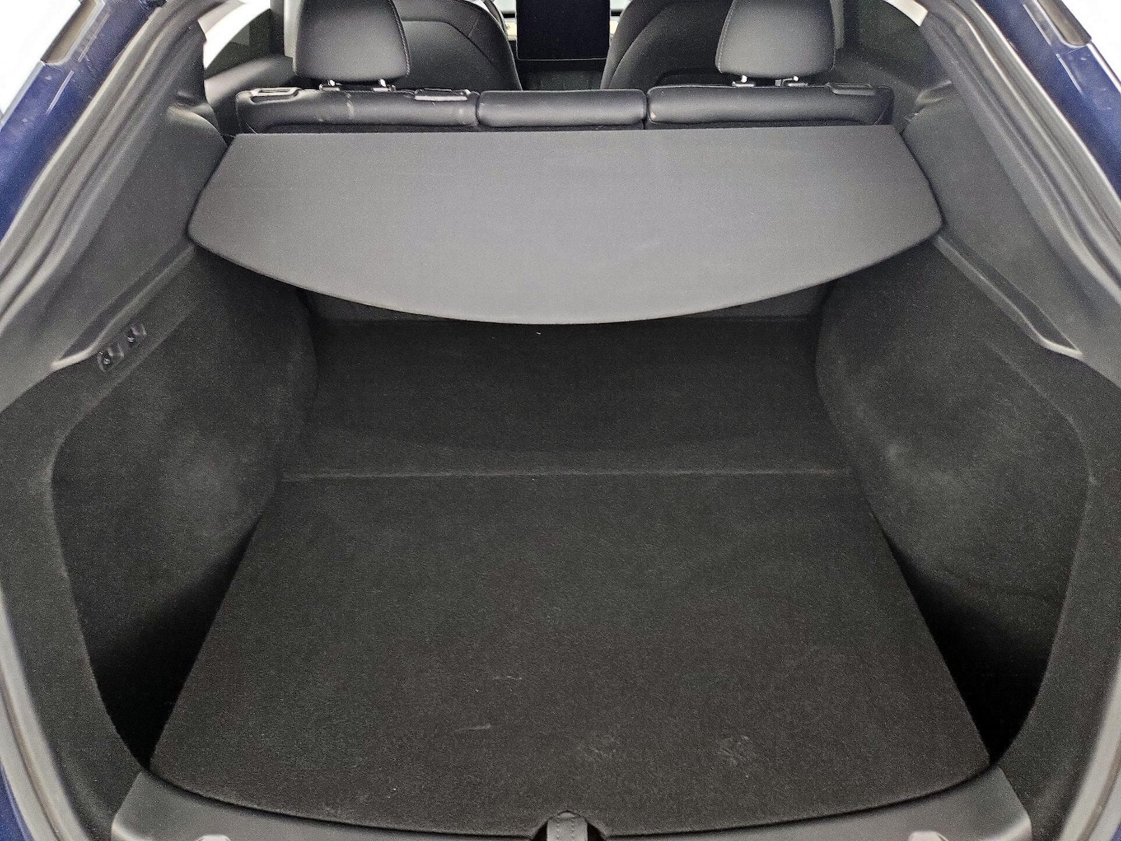 2025 Tesla Model Y Long Range - Photo 21