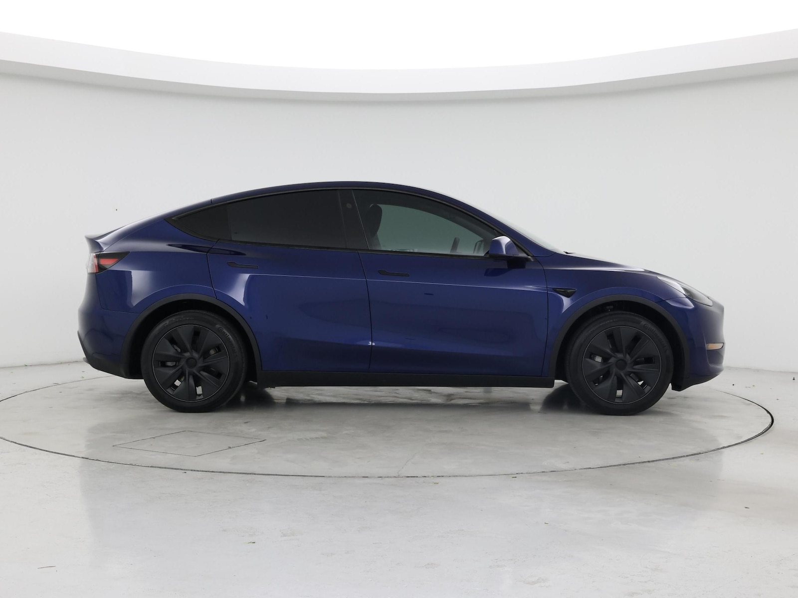 2025 Tesla Model Y Long Range - Photo 8