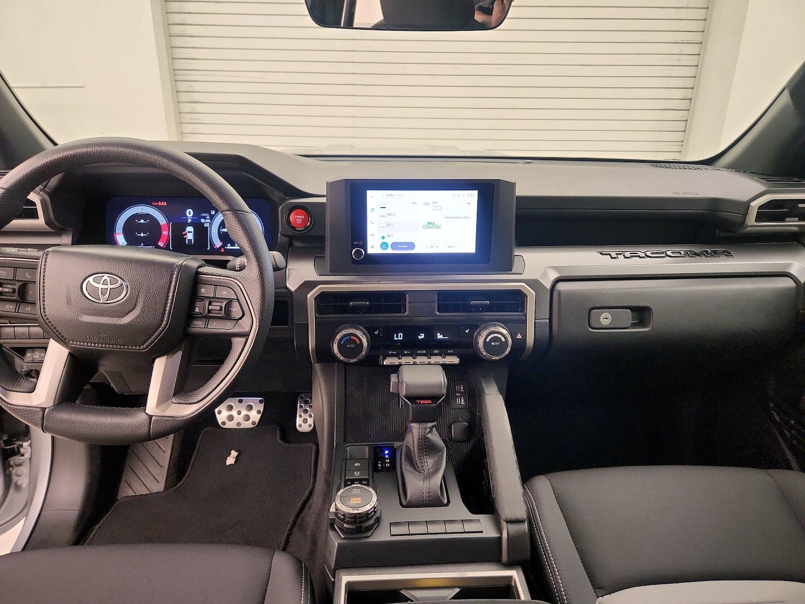 2024 Toyota Tacoma TRD Sport - Photo 10
