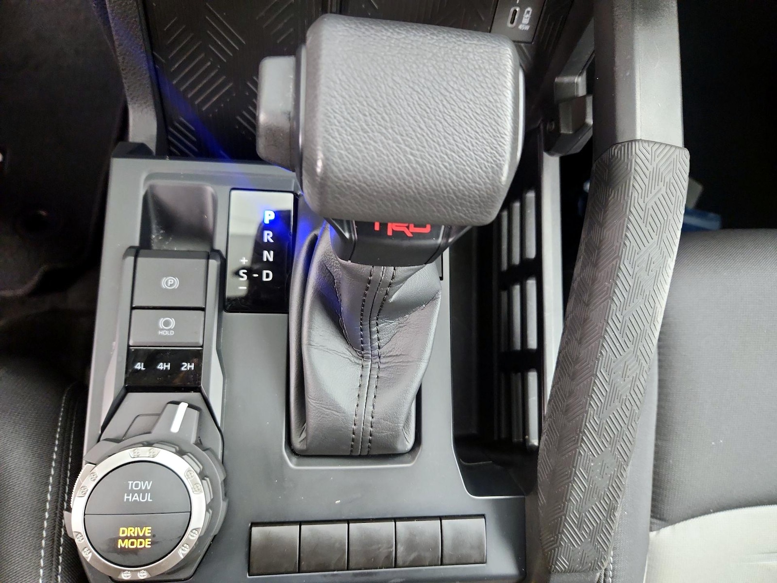 2024 Toyota Tacoma TRD Sport - Photo 18