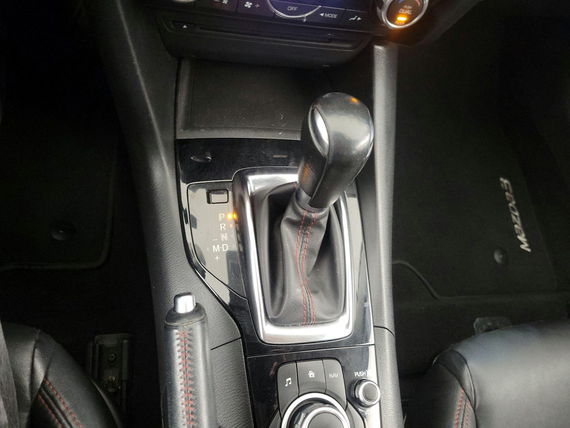 Thumbnail: 2014 Mazda Mazda3 - 18