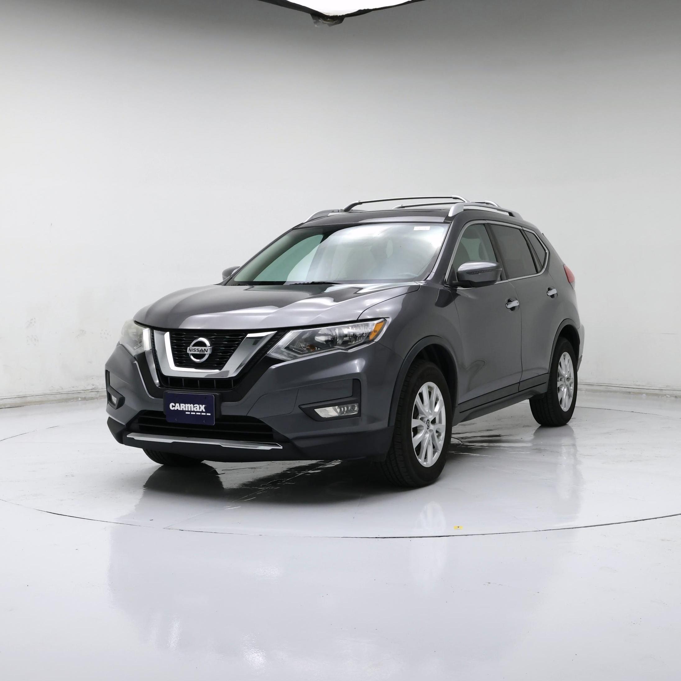 Thumbnail: 2017 Nissan Rogue - 4