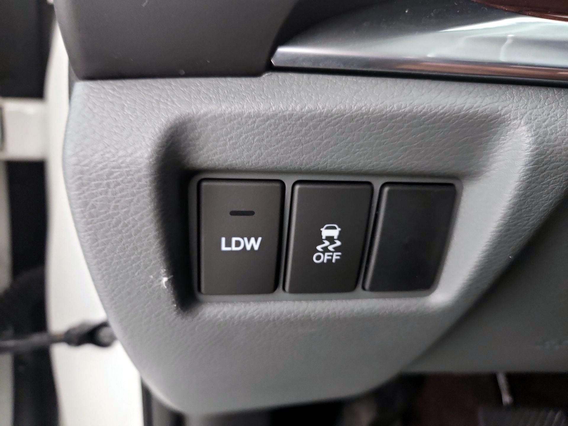 Thumbnail: 2015 Acura MDX - 13
