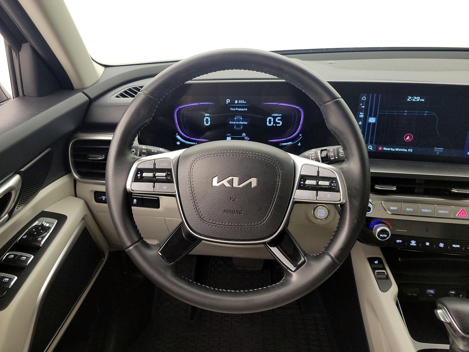 Thumbnail: 2023 Kia Telluride - 10