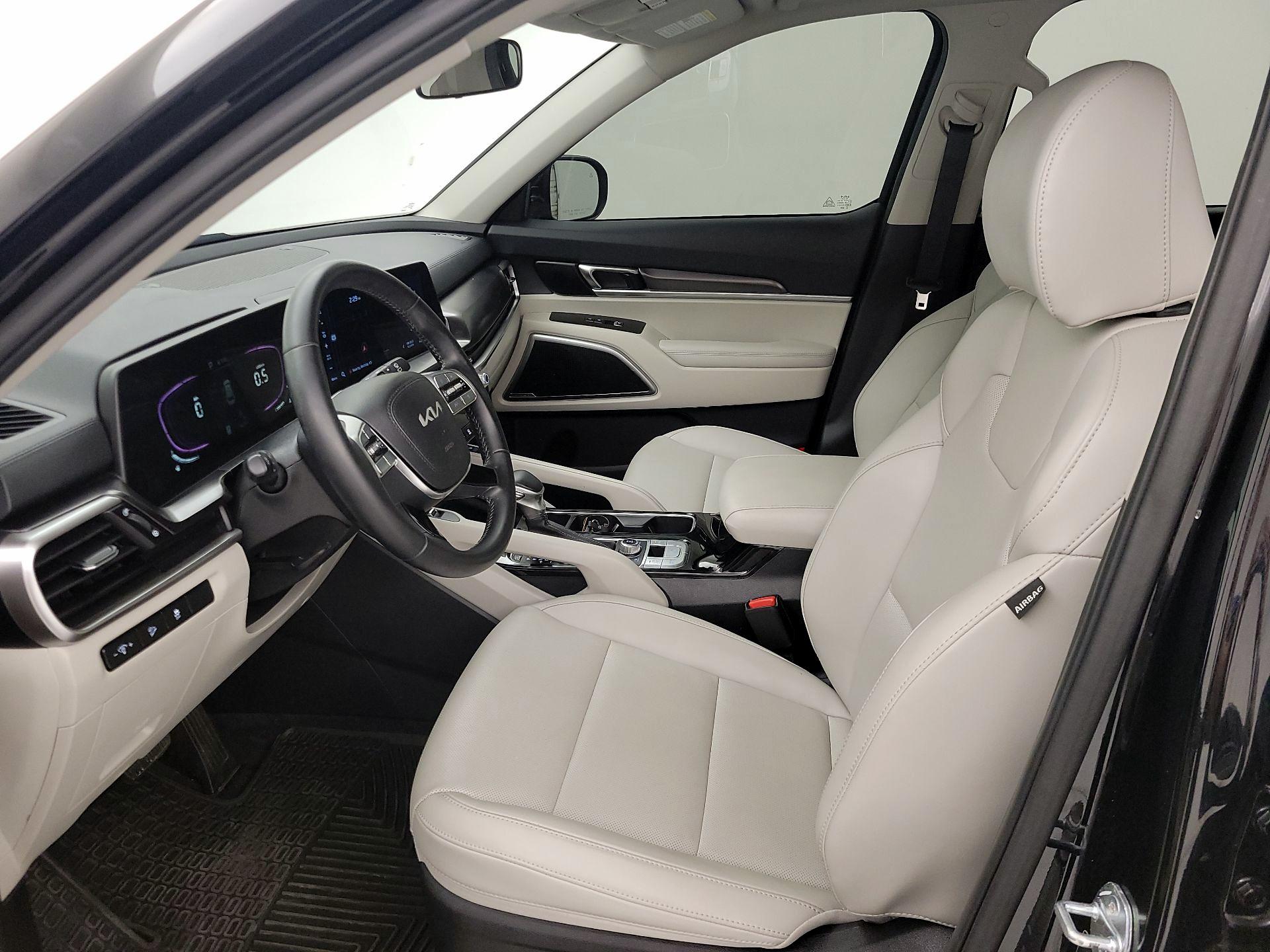 Thumbnail: 2023 Kia Telluride - 11