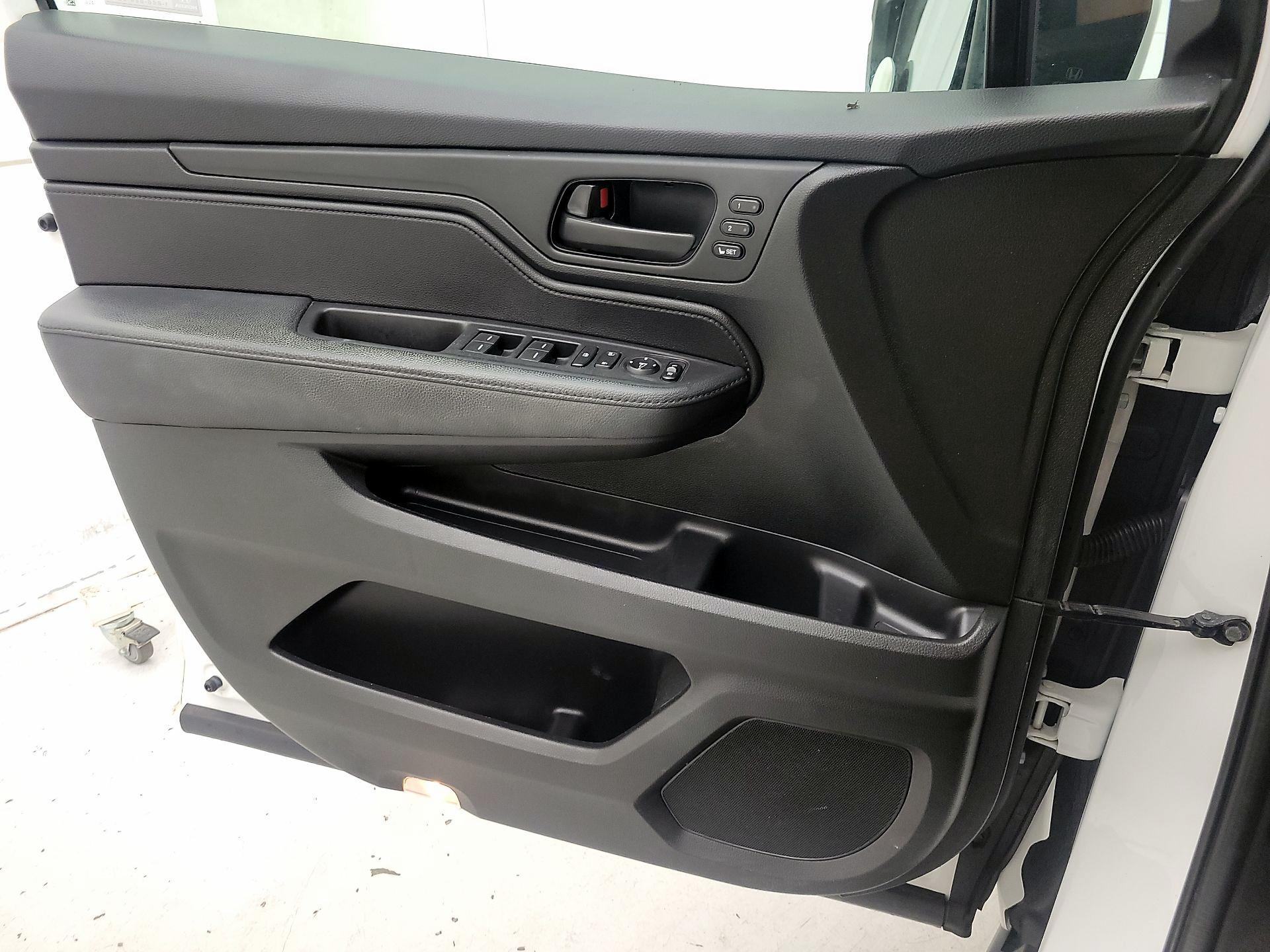 Thumbnail: 2022 Honda Odyssey - 12