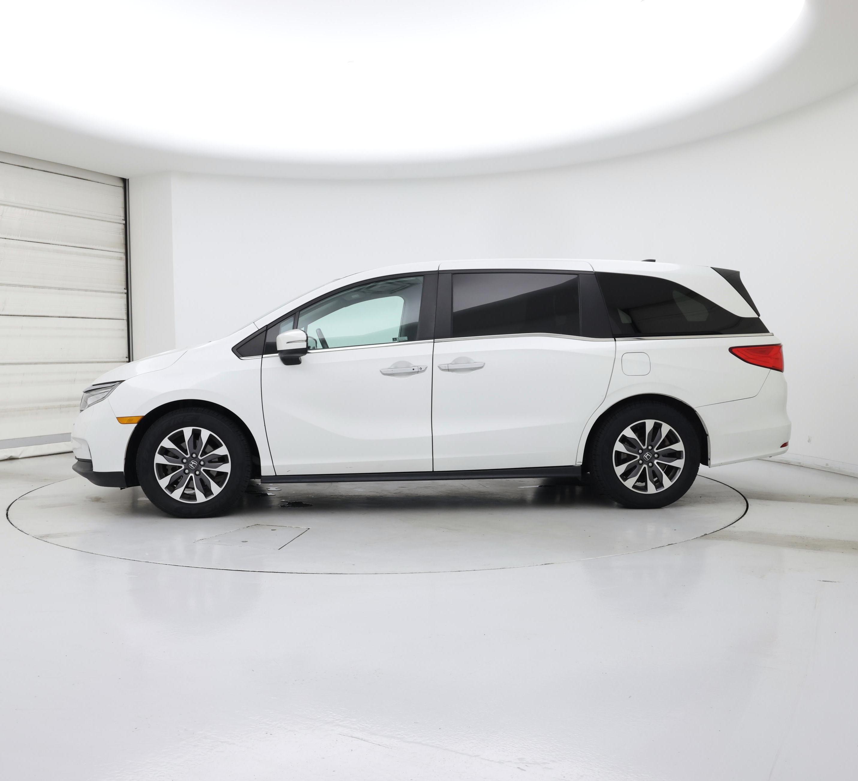 Thumbnail: 2022 Honda Odyssey - 3