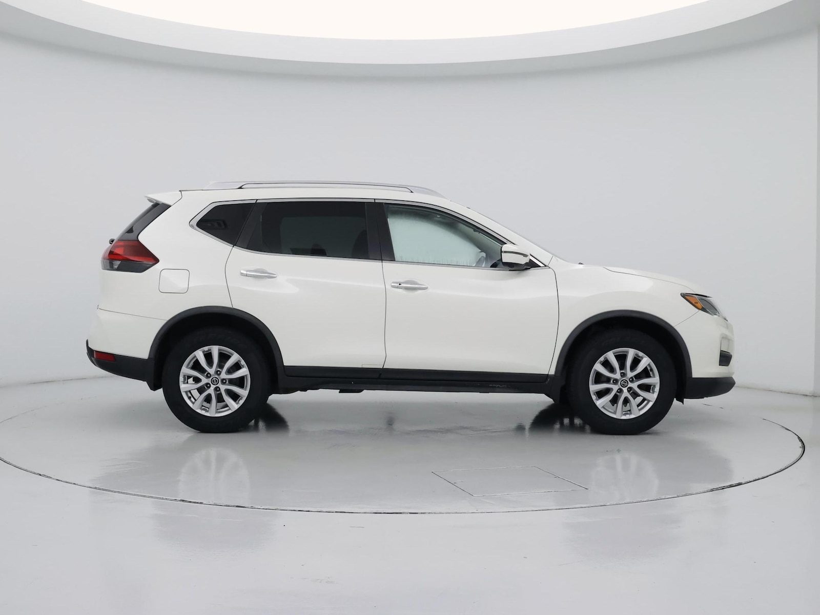 2018 Nissan Rogue SV - Photo 8