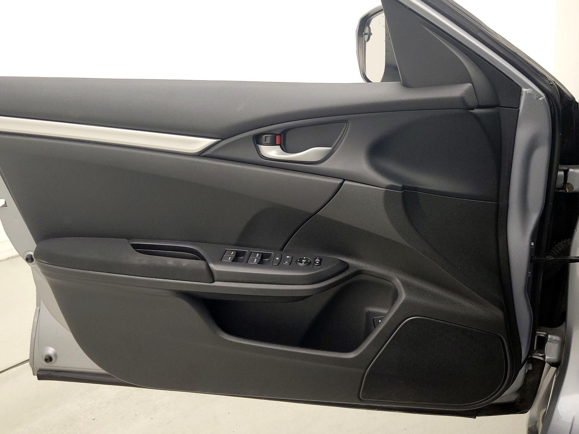 Thumbnail: 2017 Honda Civic - 12