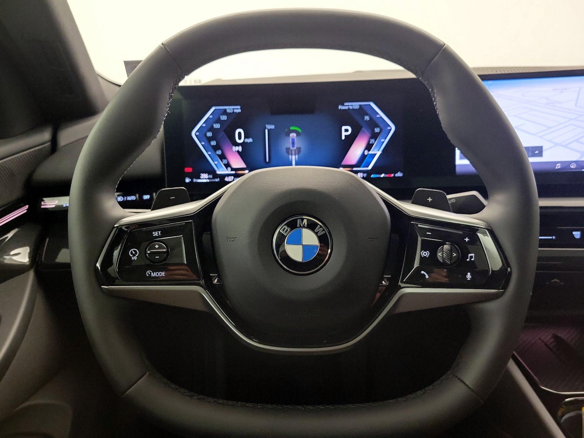Thumbnail: 2024 BMW 5 Series - 10