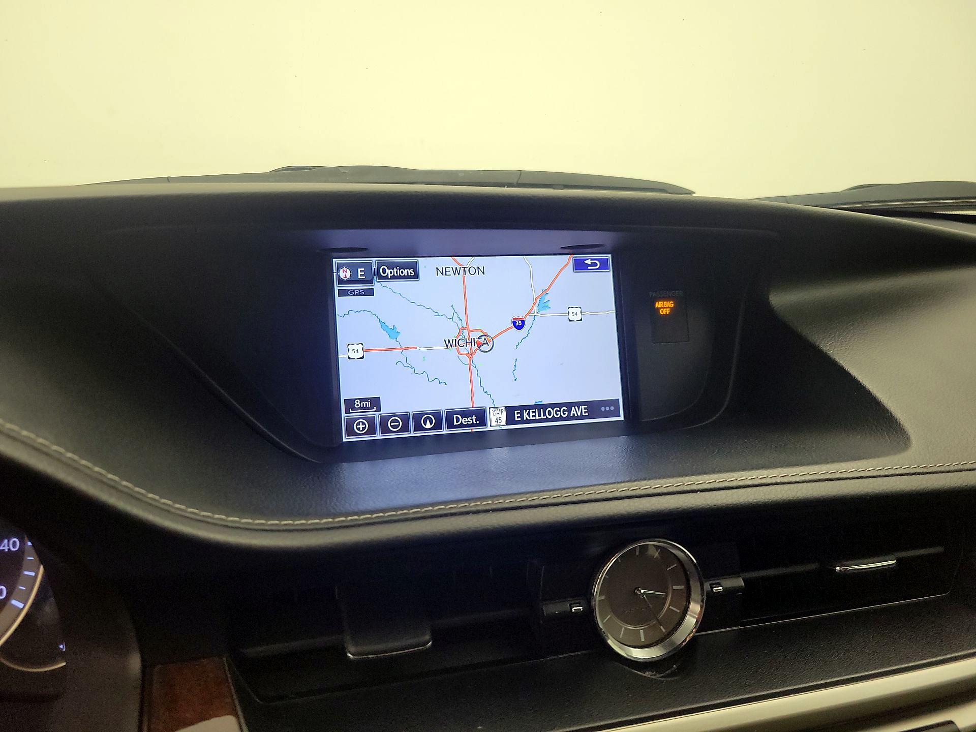 Thumbnail: 2016 Lexus ES - 14