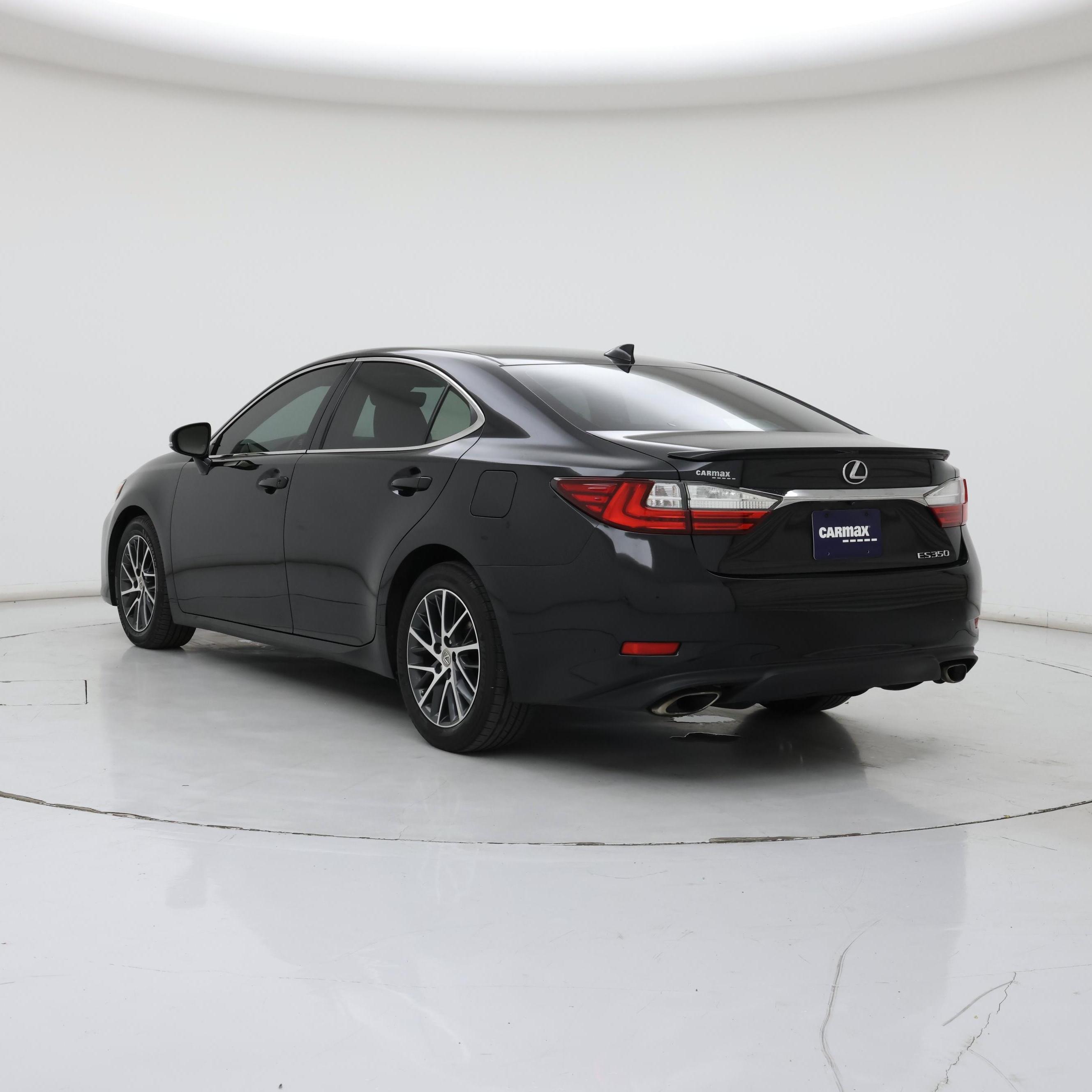 Thumbnail: 2016 Lexus ES - 2