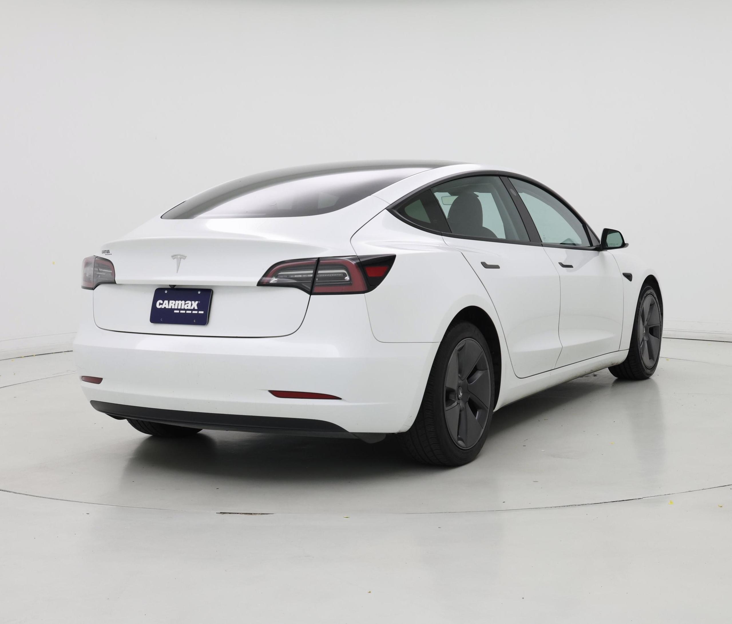 Thumbnail: 2023 Tesla Model 3 - 8