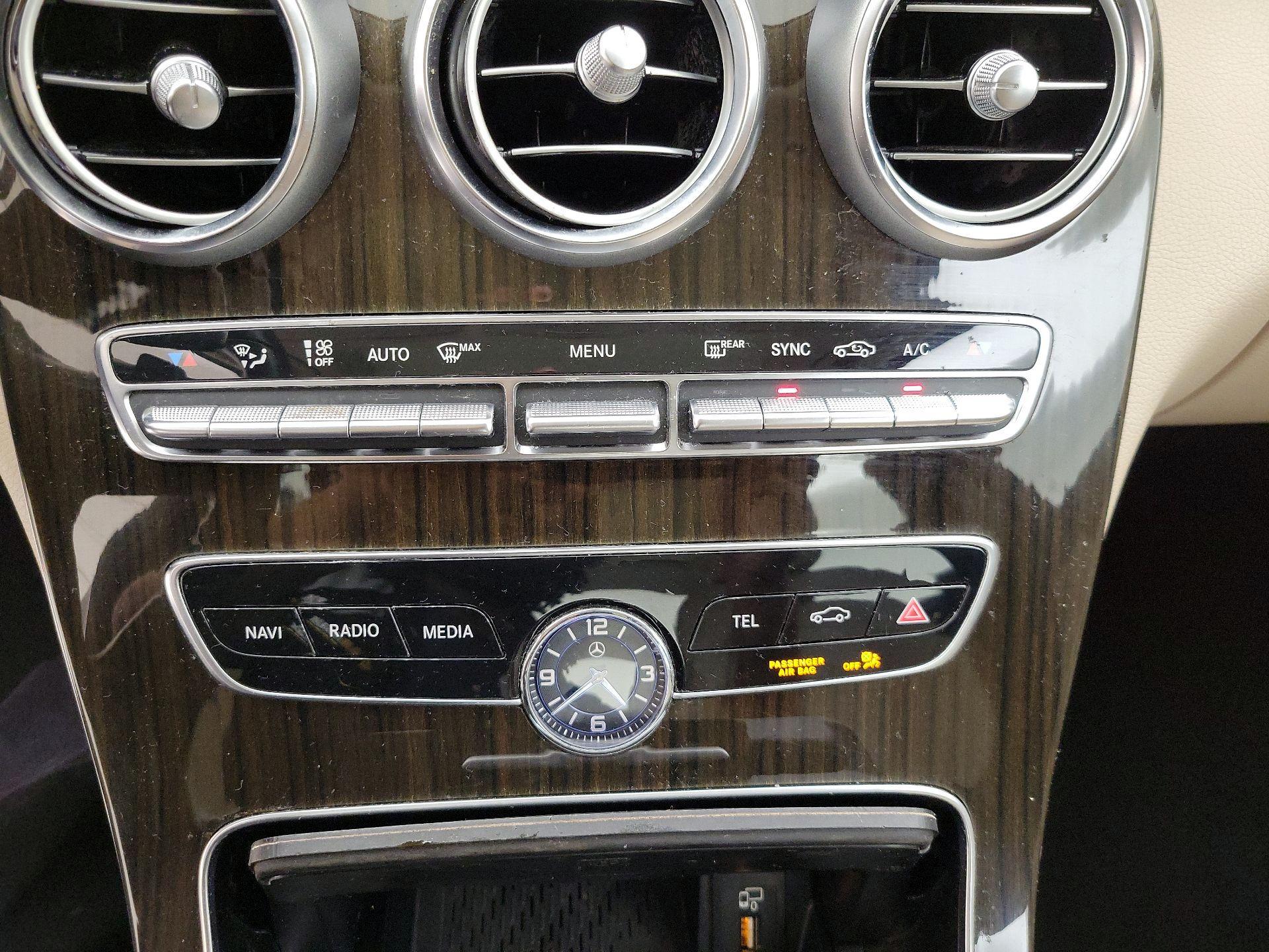 Thumbnail: 2020 Mercedes-Benz C-Class - 16