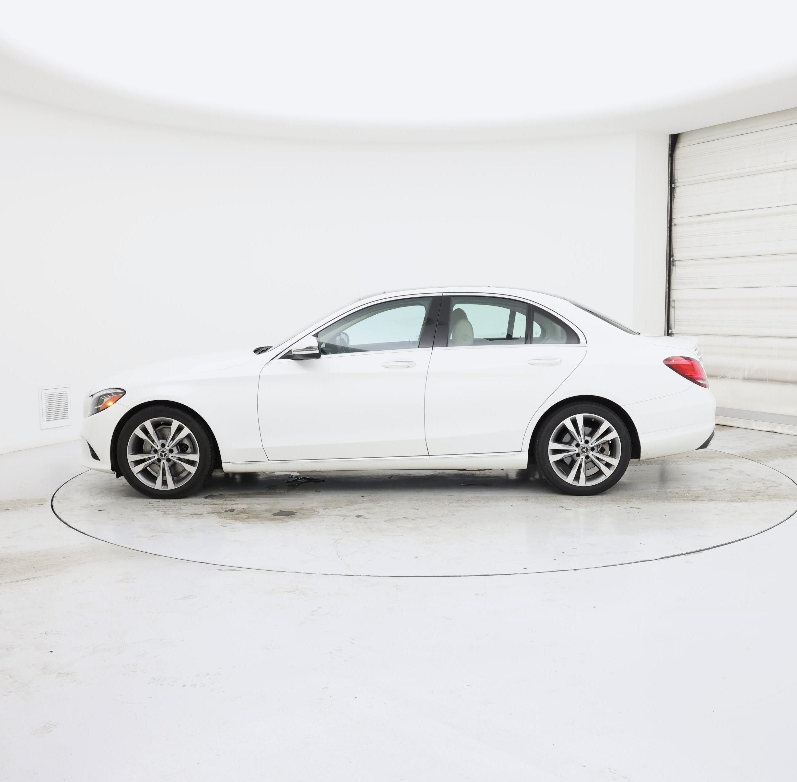 Thumbnail: 2020 Mercedes-Benz C-Class - 3