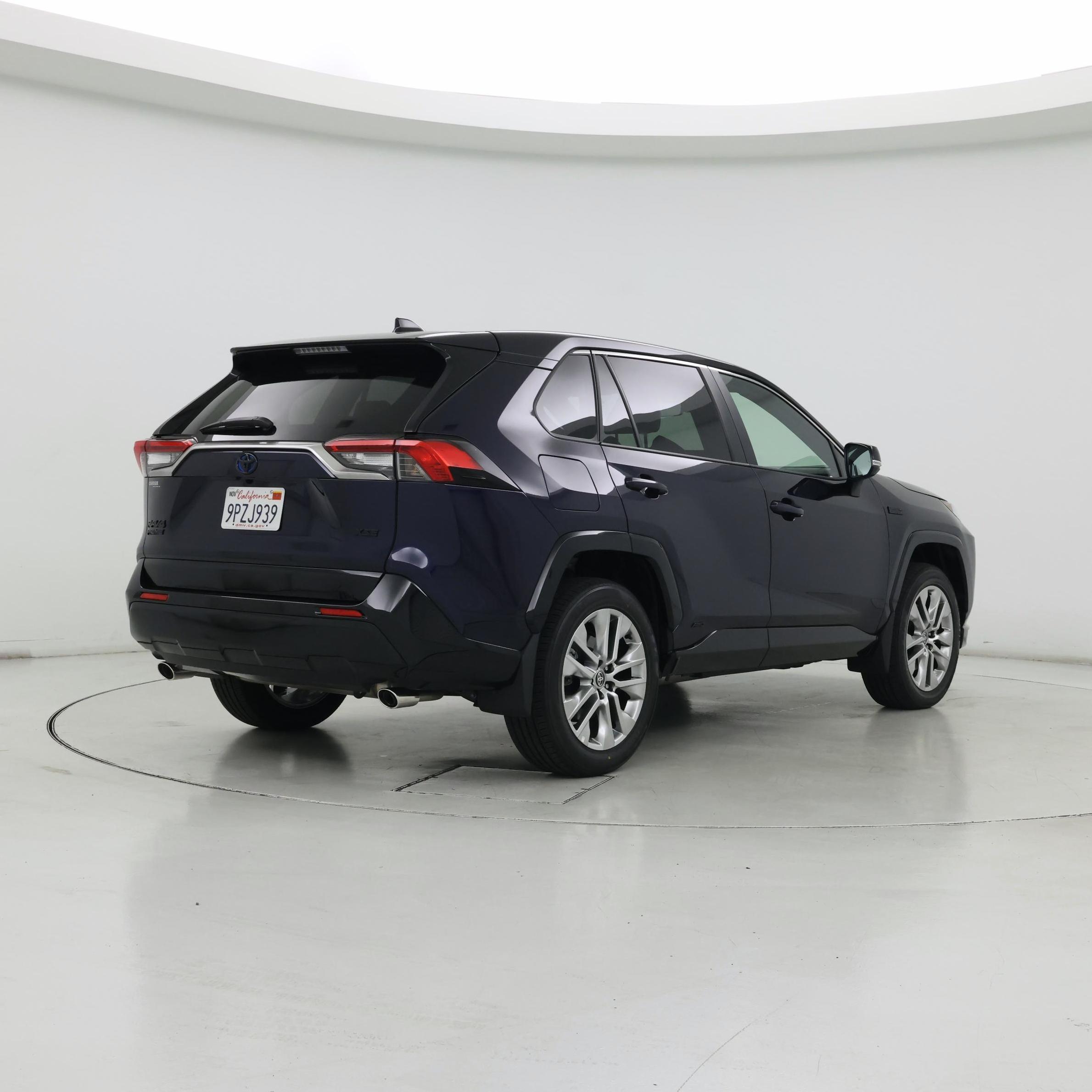 Thumbnail: 2024 Toyota RAV4 - 8