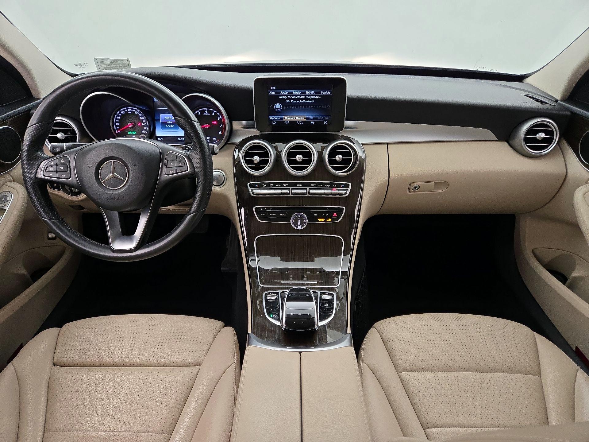 Thumbnail: 2016 Mercedes-Benz C-Class - 9