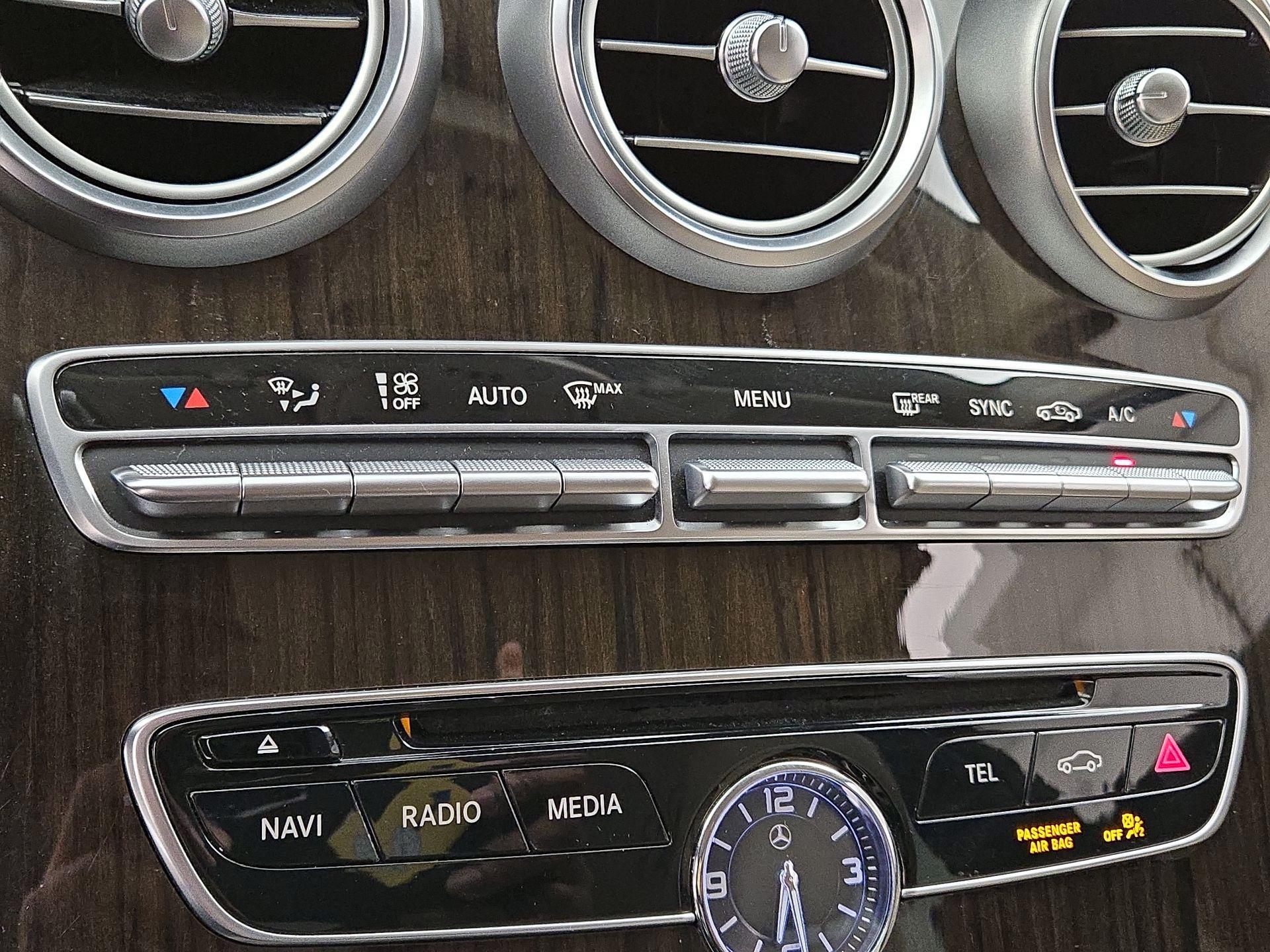 Thumbnail: 2016 Mercedes-Benz C-Class - 16