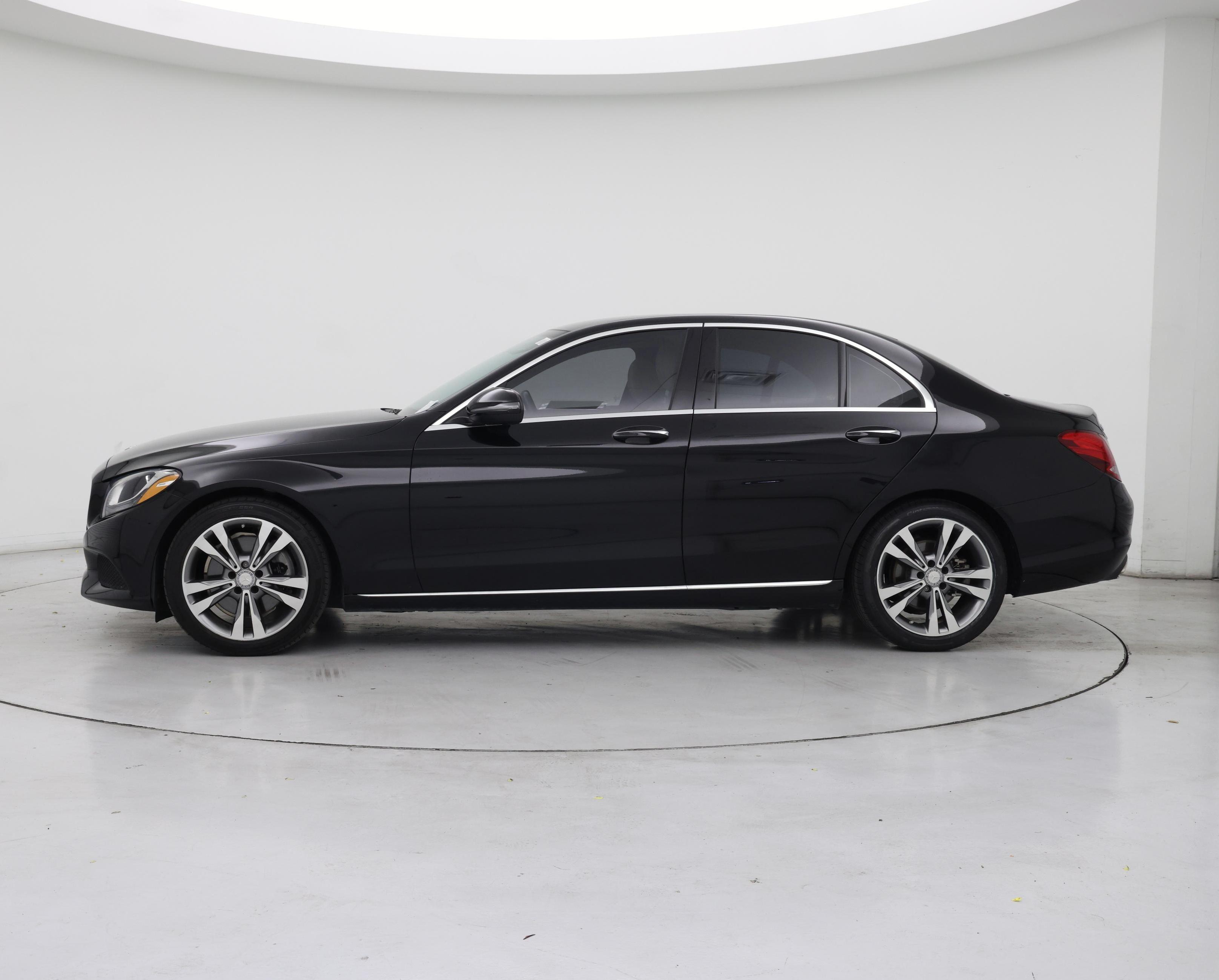 Thumbnail: 2016 Mercedes-Benz C-Class - 3