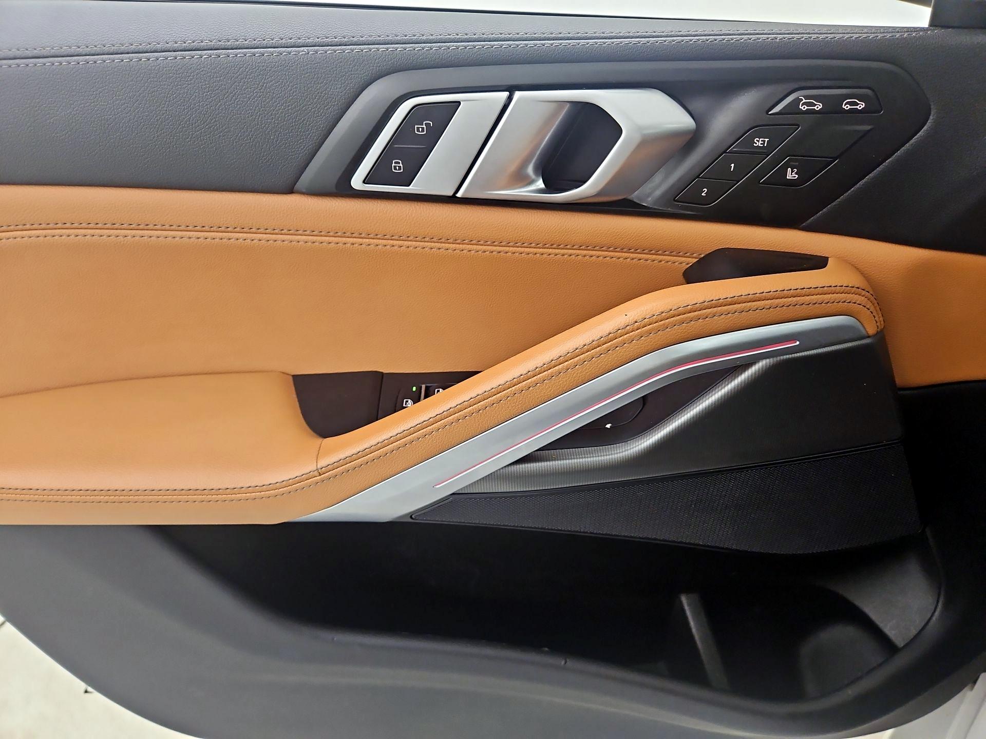 Thumbnail: 2021 BMW X6 - 12