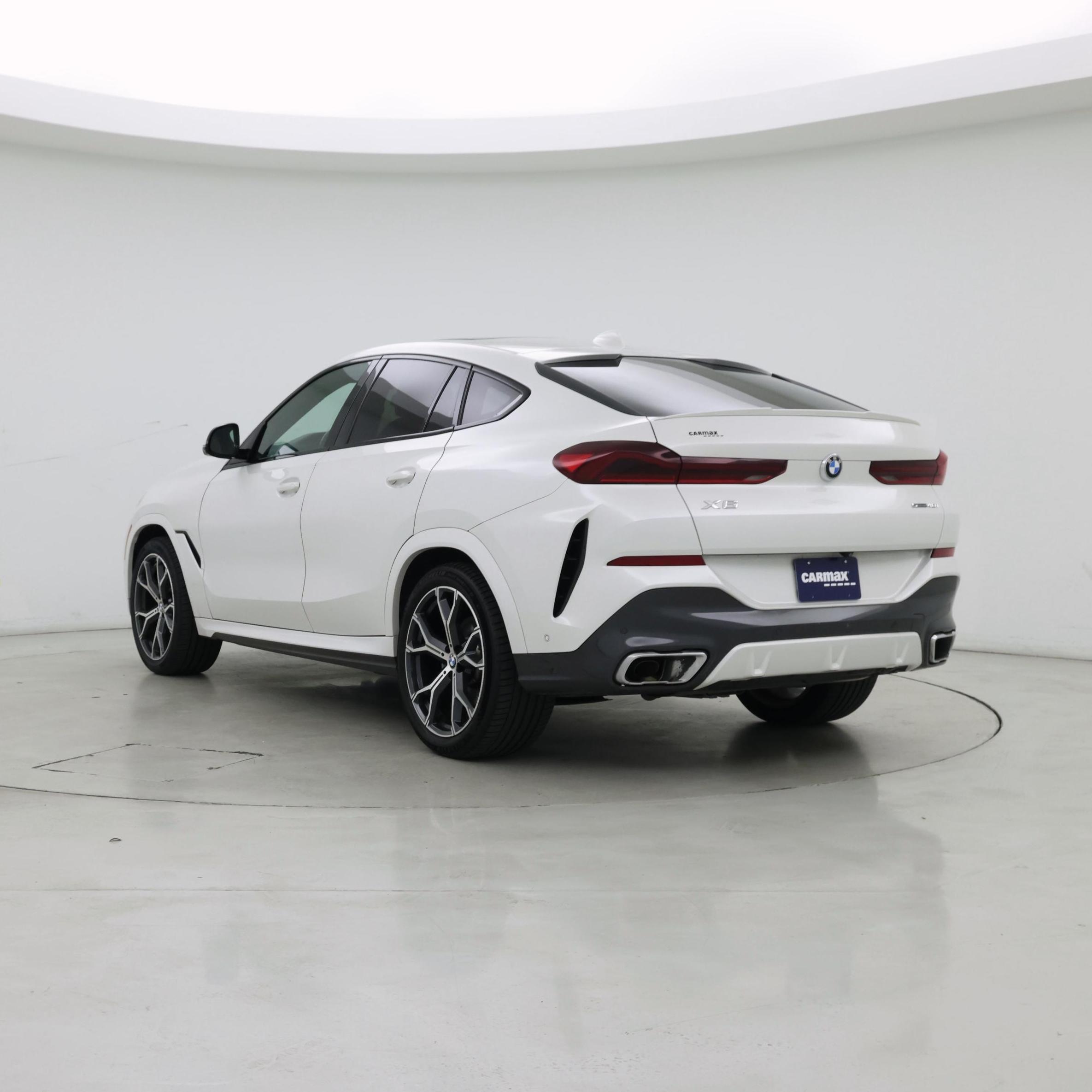 Thumbnail: 2021 BMW X6 - 2