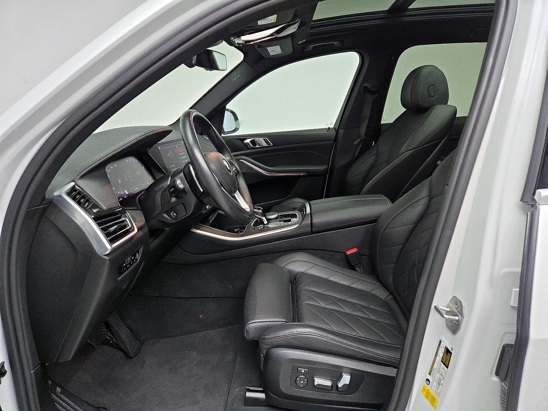Thumbnail: 2023 BMW X5 - 11
