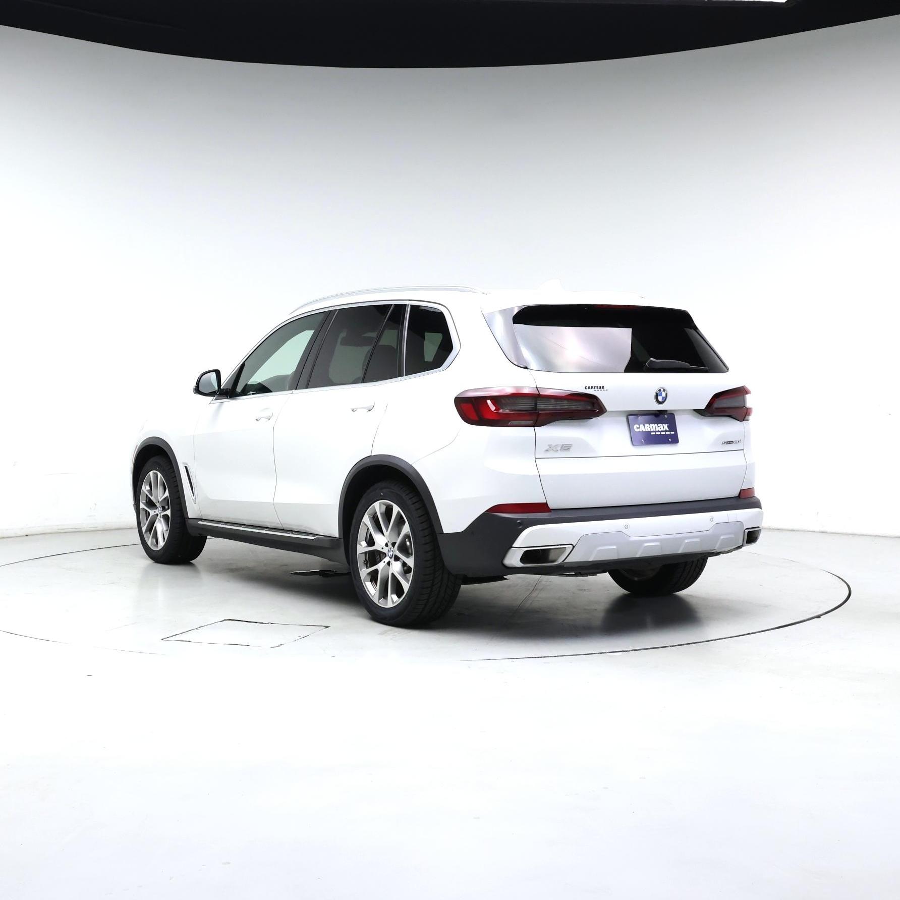 Thumbnail: 2023 BMW X5 - 2
