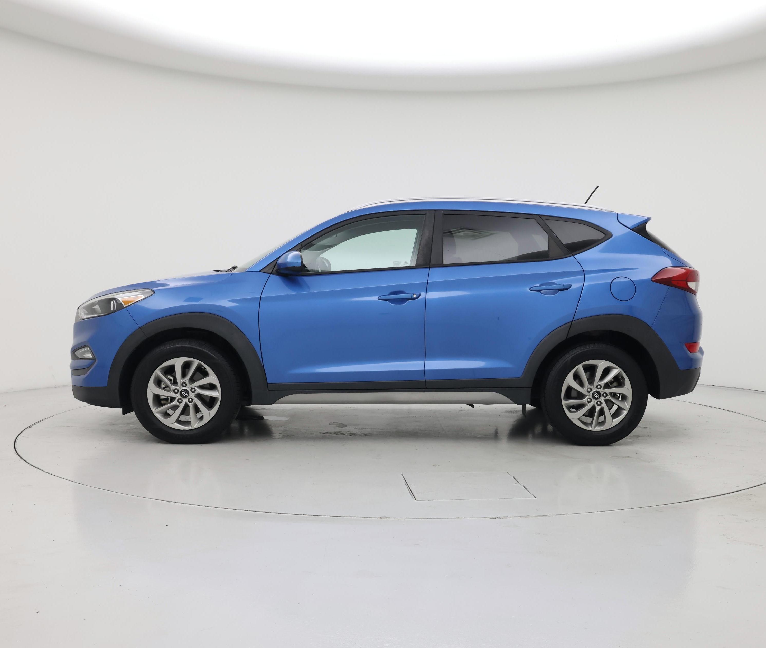 Thumbnail: 2017 Hyundai Tucson - 3